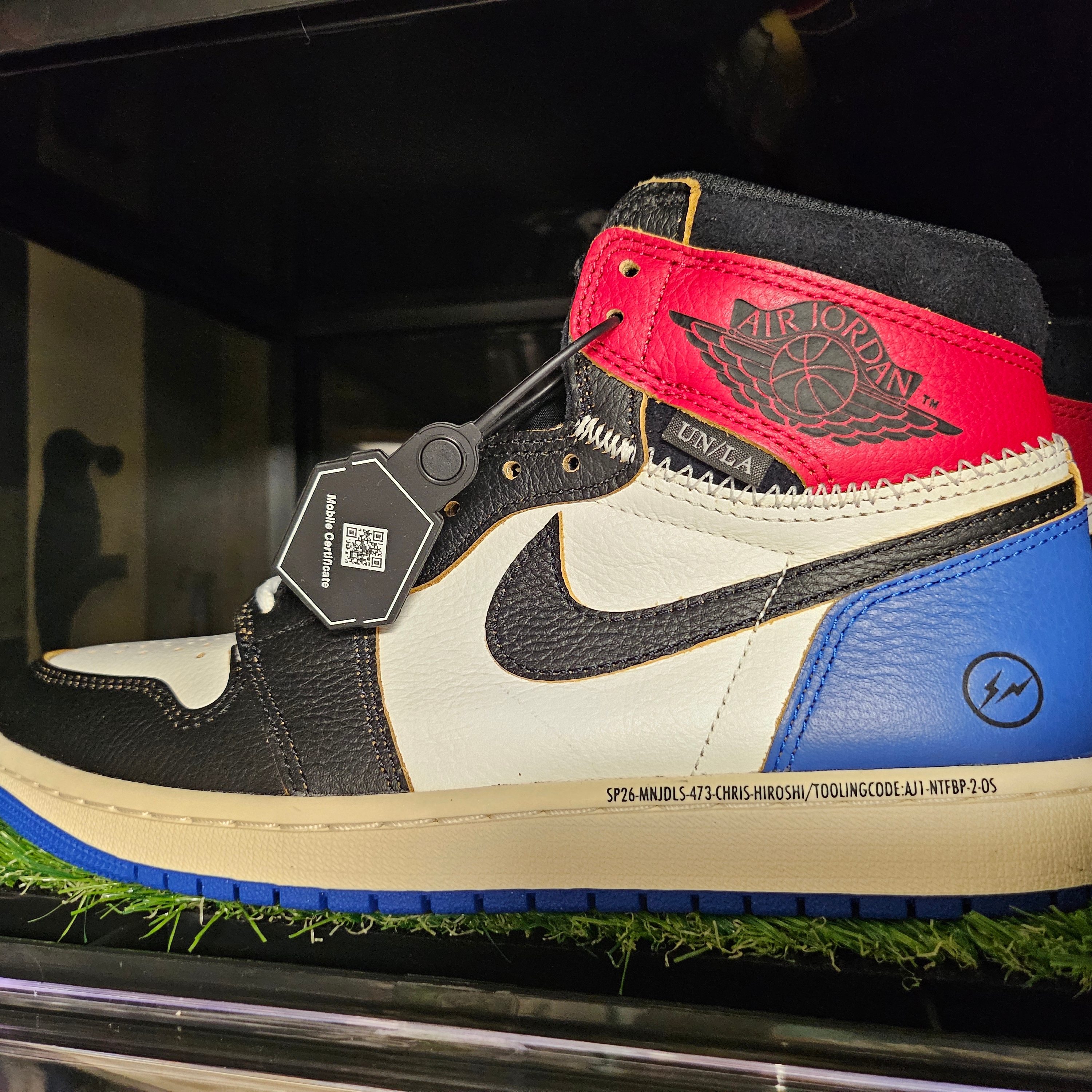 Jordan 1 x Fragment x Union LA Black and Varsity Red, Jordan 1 x Union Retro High OG Chicago Shadow 착용 스타일 - 1