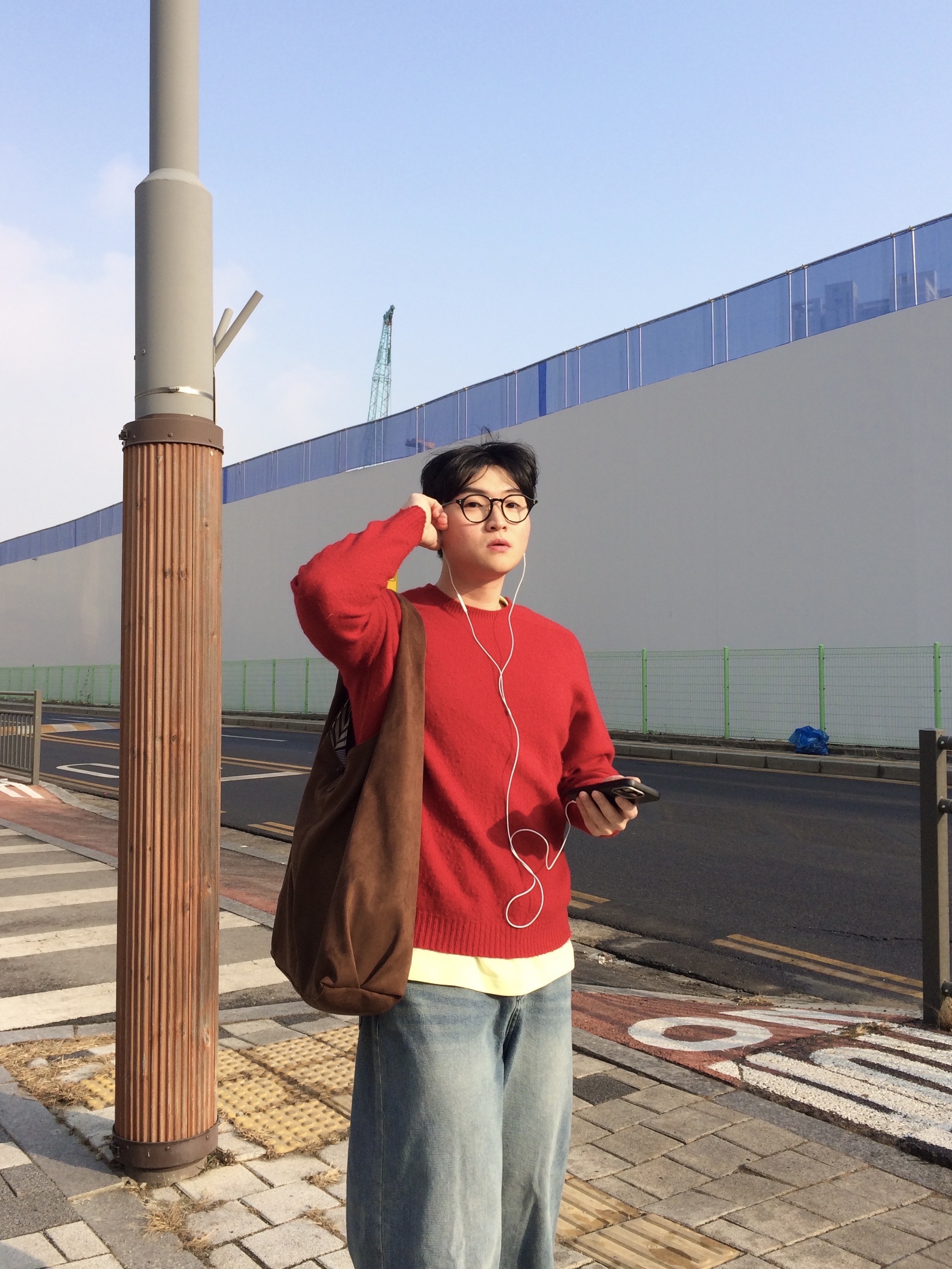 Hangle Basic horn-rimmed glasses Black, Casio LTP-V007L-9B 착용 스타일 - 3