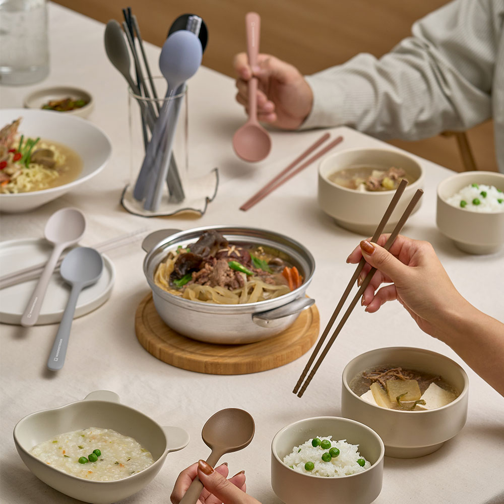 바겐슈타이거 플래티넘 실리콘 엘로아 수저세트 라이트그레이(WAGENSTEIGER Platinum Silicone Eloa Cutlery Set (Light Gray)) - 2