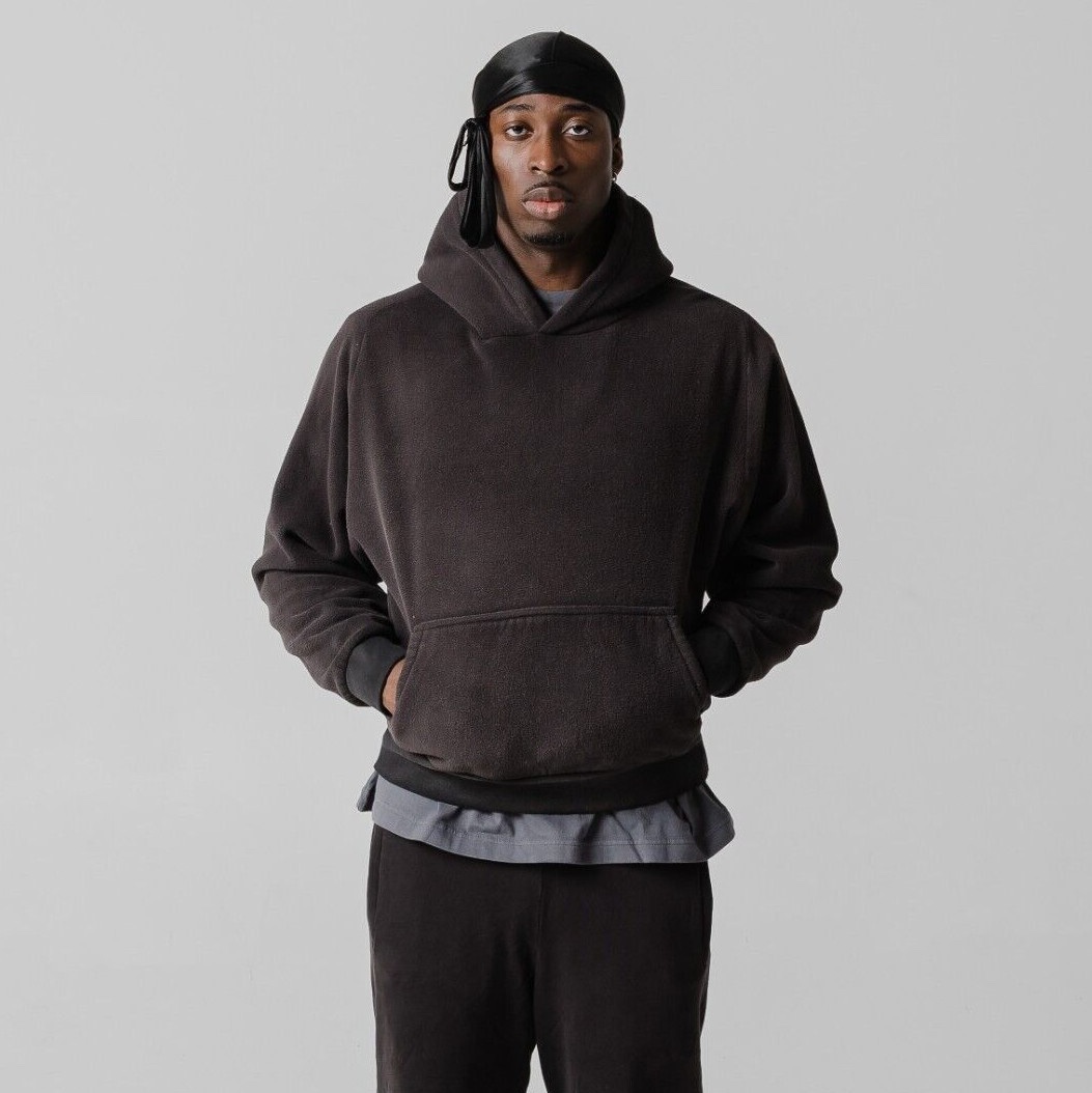 Yeezy Gap Polar Fleece Regular Hoodie Black 착용 스타일