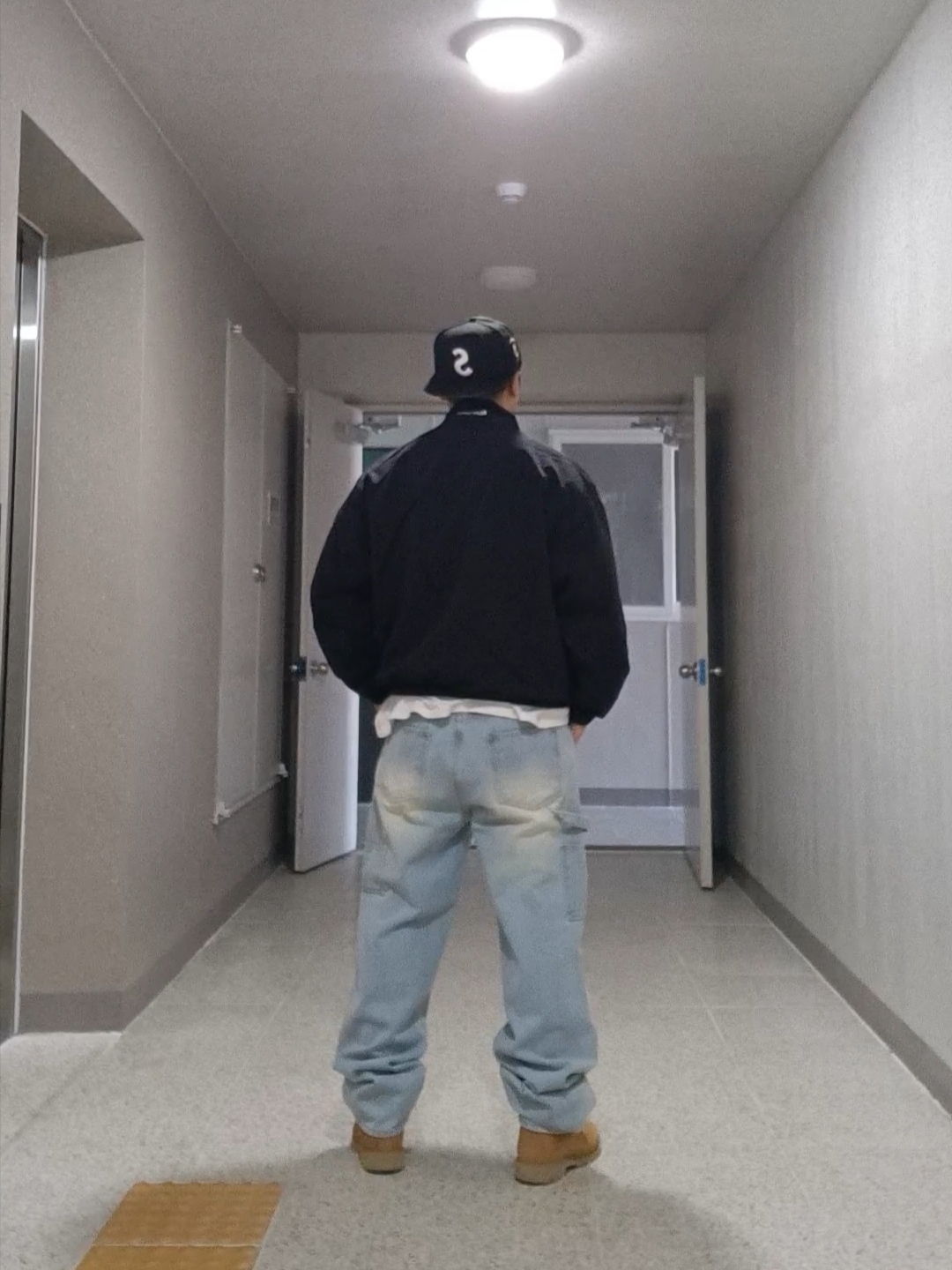 Suade Damaged Double Knee Pants Light Blue, Supreme Reaper S Logo New Era Black - 25FW 착용 스타일