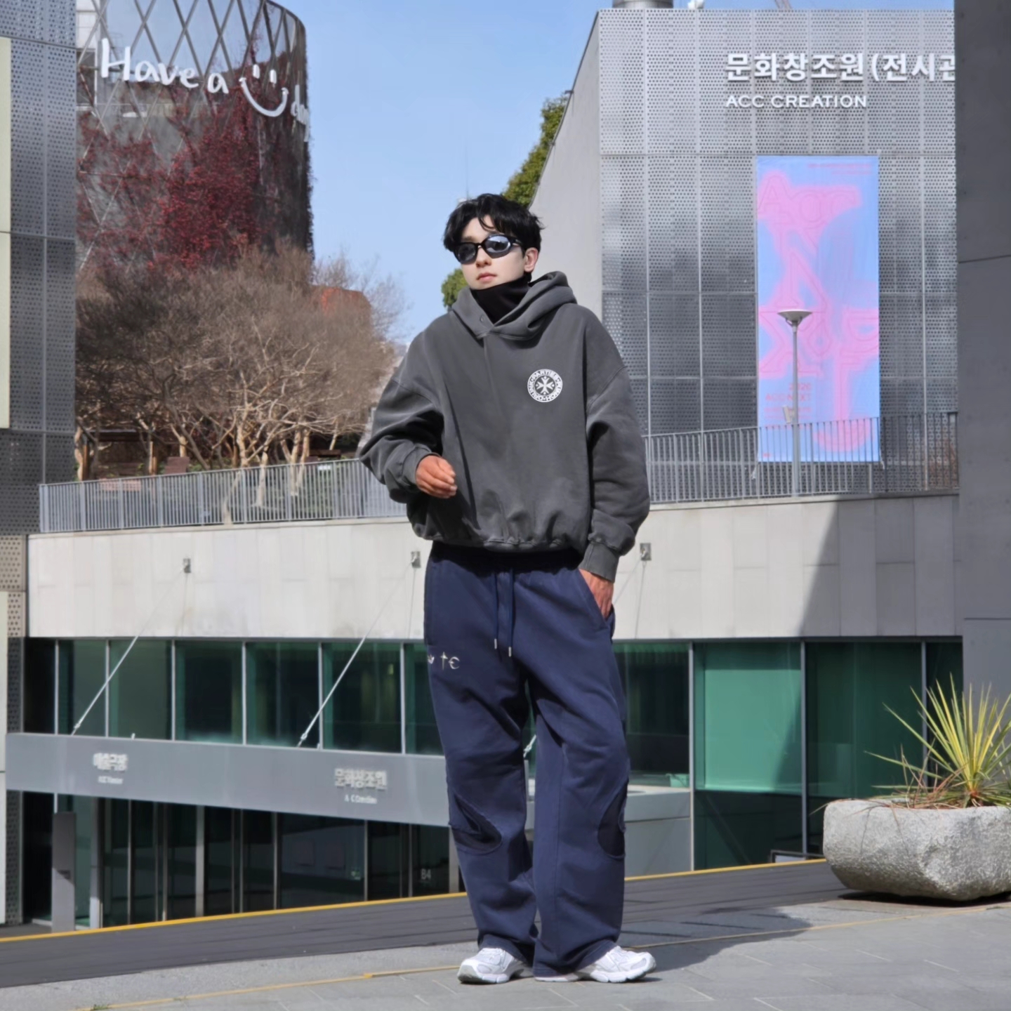 Punch Drunk Parties Circle Logo Garment Dyed Hoodie Charcoal, Adidas x Thug Club Teamgeist Sweatpants Night Indigo - KR Sizing 착용 스타일 - 1