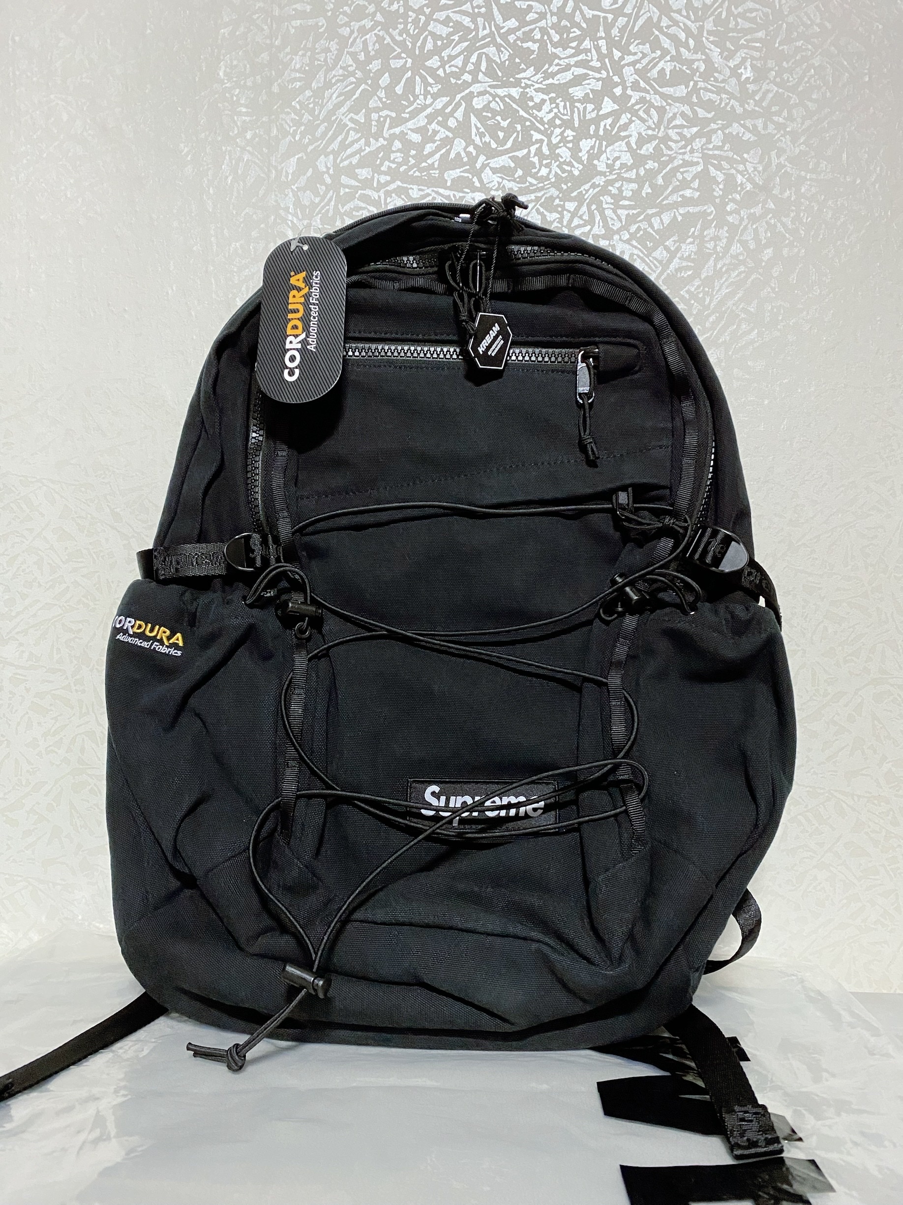 Supreme Backpack Black - 25SS 착용 스타일
