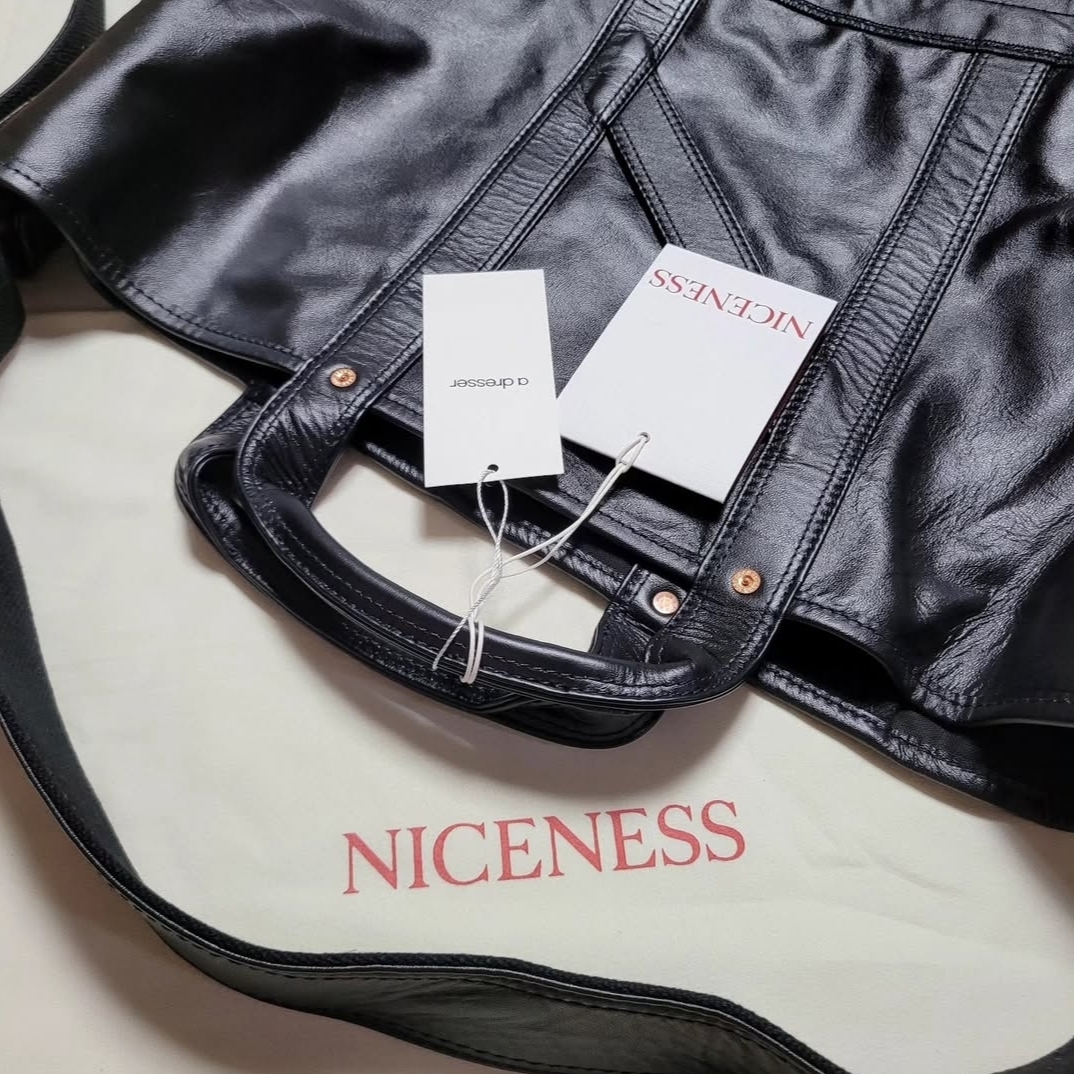 Niceness H.Ledz Black 착용 스타일 - 1