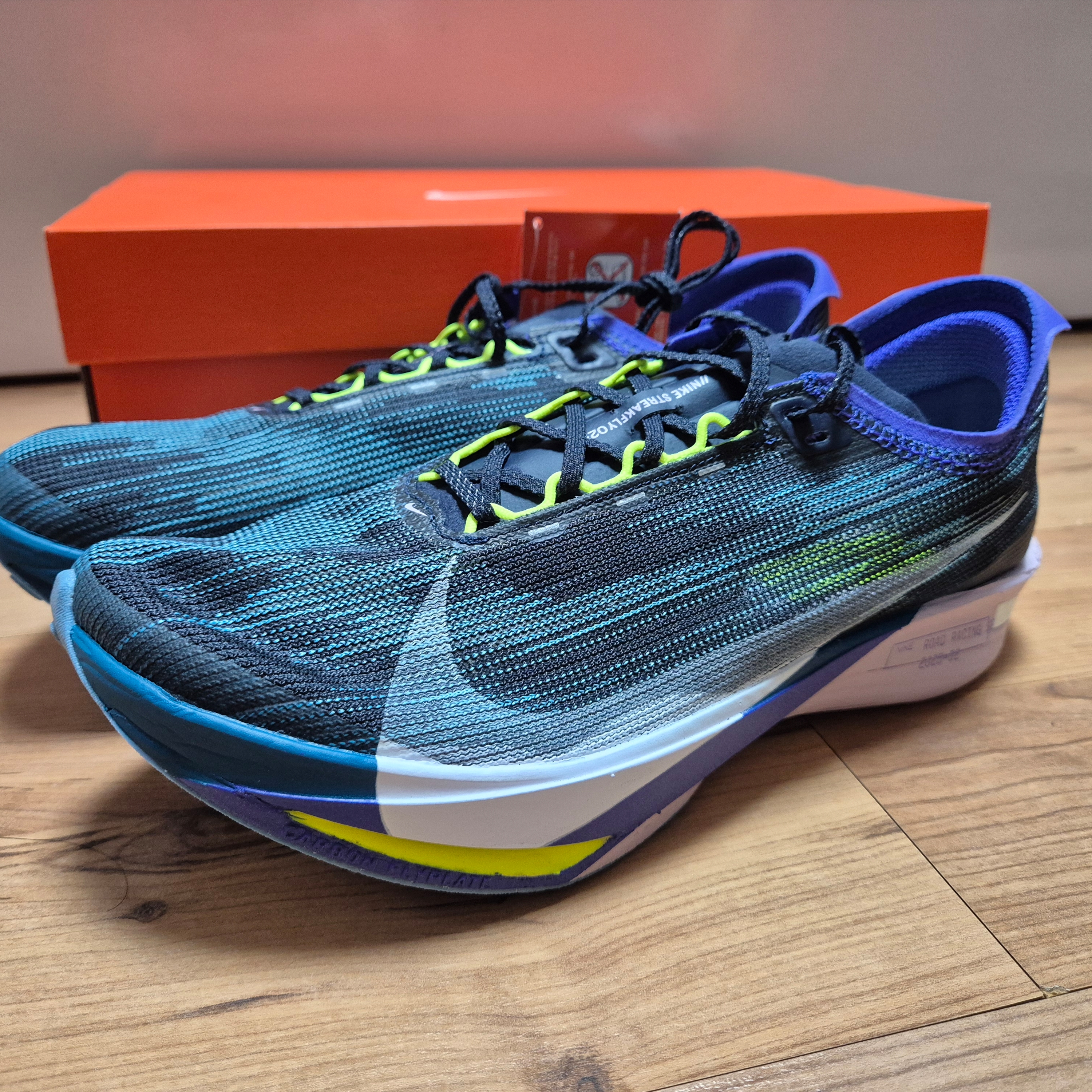 Nike ZoomX Streakfly 2 Obsidian Persian Violet 착용 스타일 - 1