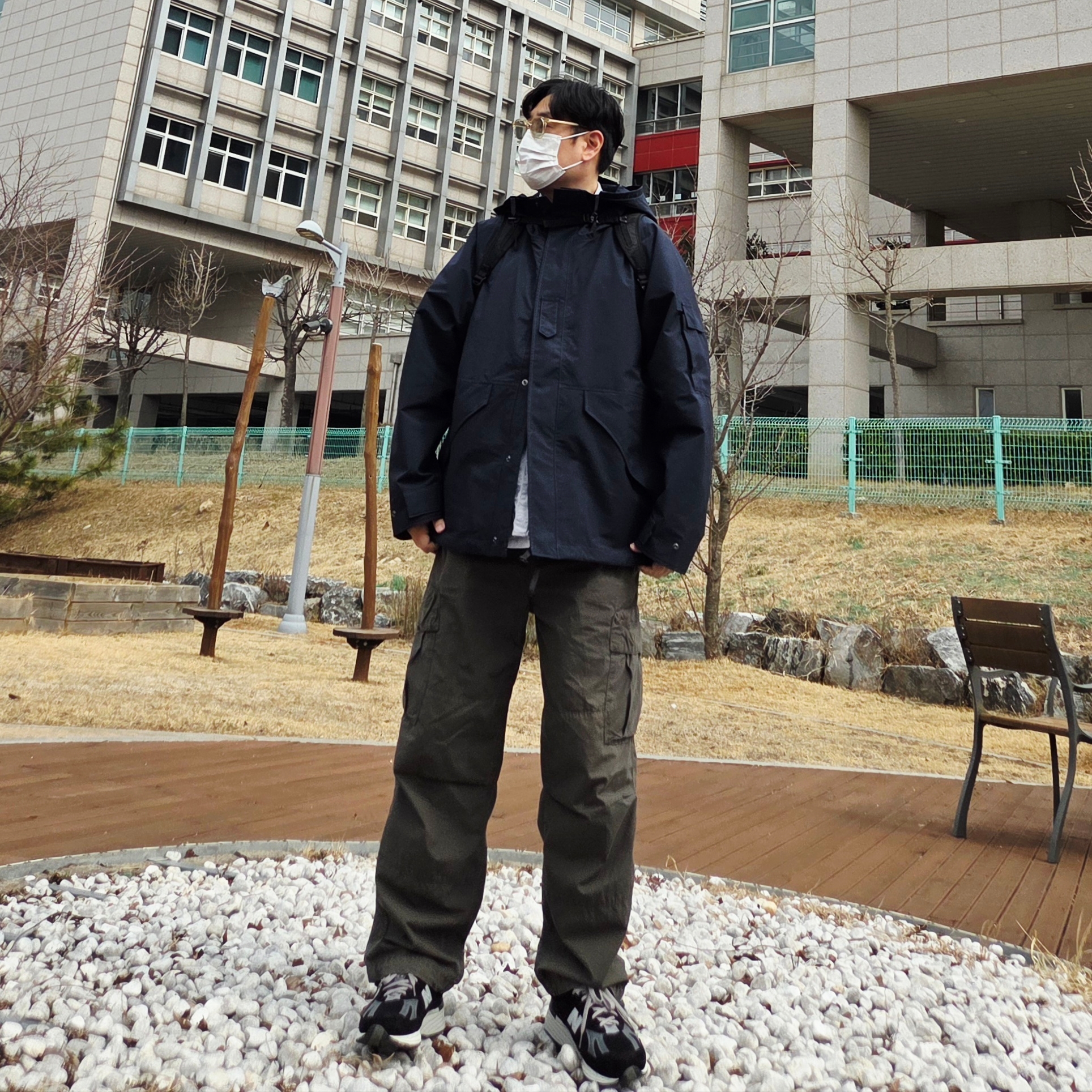 New Balance 991v2 Made in UK Black, Salomon Trailblazer 20 Black ์ฐฉ์ฉ ์คํ์ผ - 1