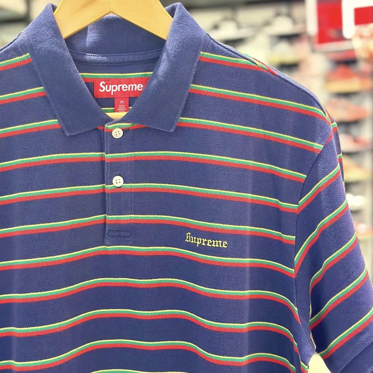 Supreme Washed Stripe Polo White - 26SS, Supreme Washed Stripe Polo Navy - 26SS 착용 스타일 - 6