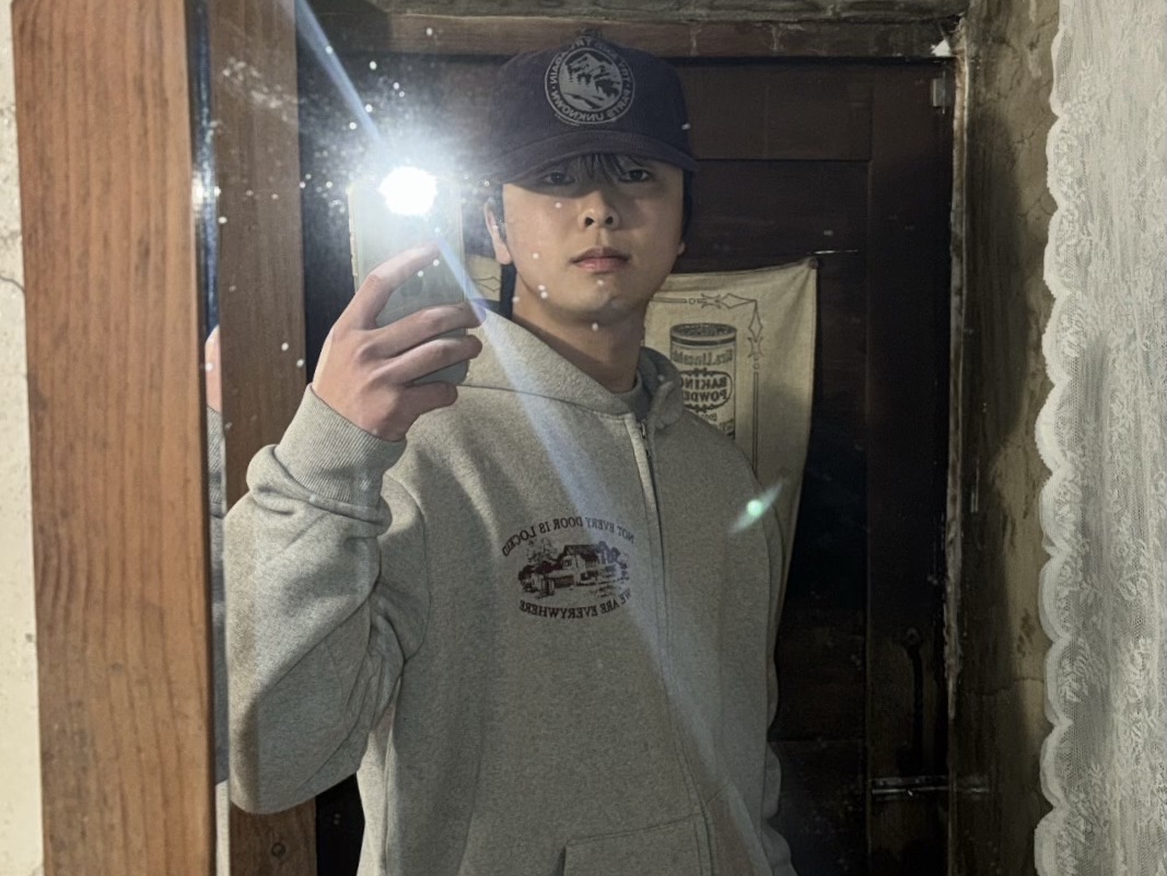 Collect Pieces Tata Corduroy Cap Purple, Collect Pieces Everywhere Zip-Up Hoodie Melange Grey 착용 스타일 - 2