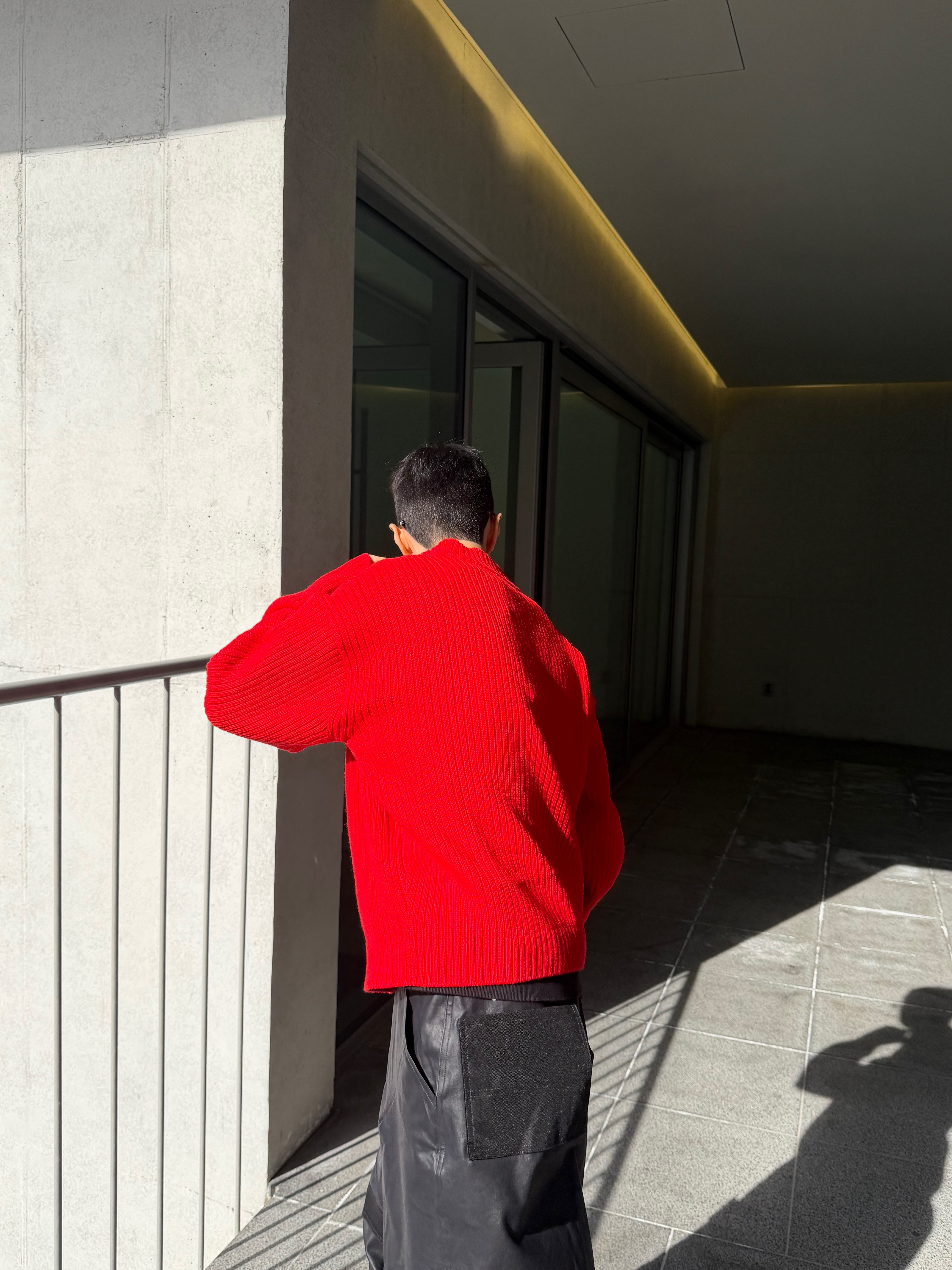 Farfromwhat Far High Neck Rib Knit Zip-Up_Red, farfromwhat far layered work pants_black 착용 스타일 - 5