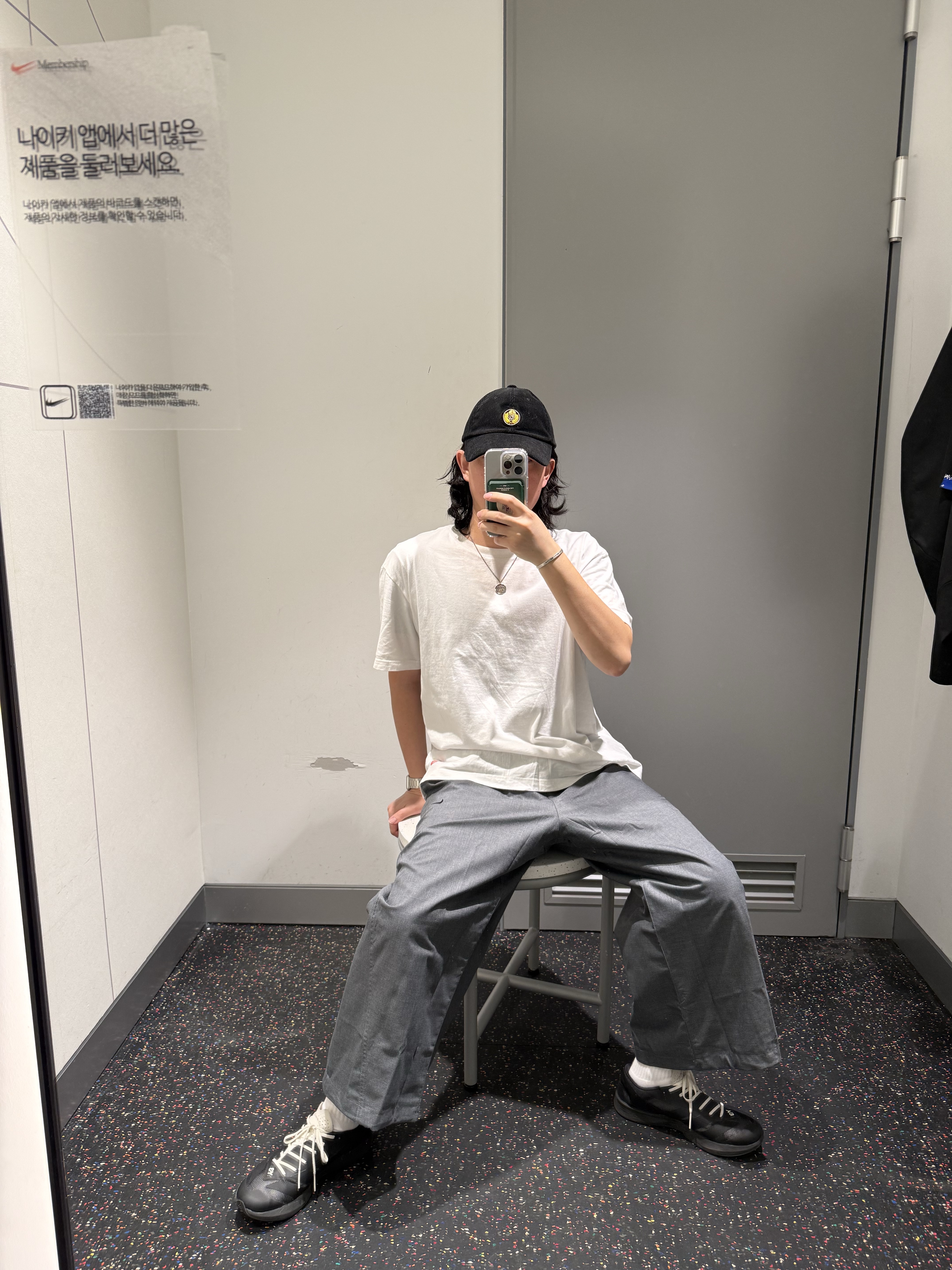 Zara x Ader Error Oversize Blazer Black, Zara x Ader Error Tapered Trousers Black 착용 스타일 - 4