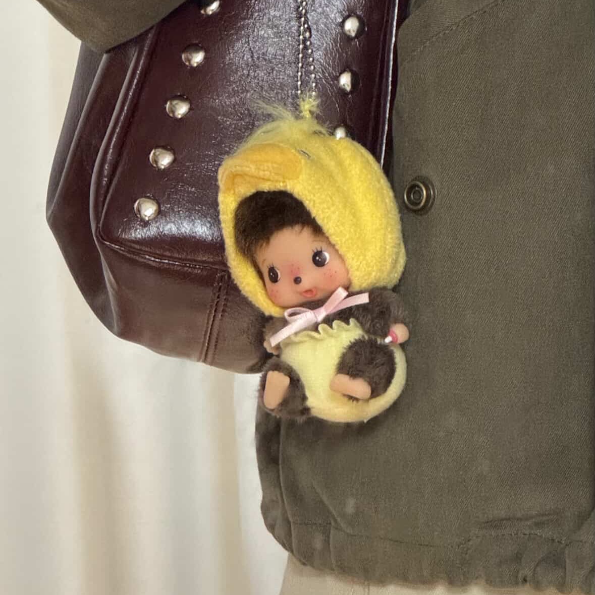 Monchhichi Animal Bebichhichi Chick Keychain Yellow 착용 스타일