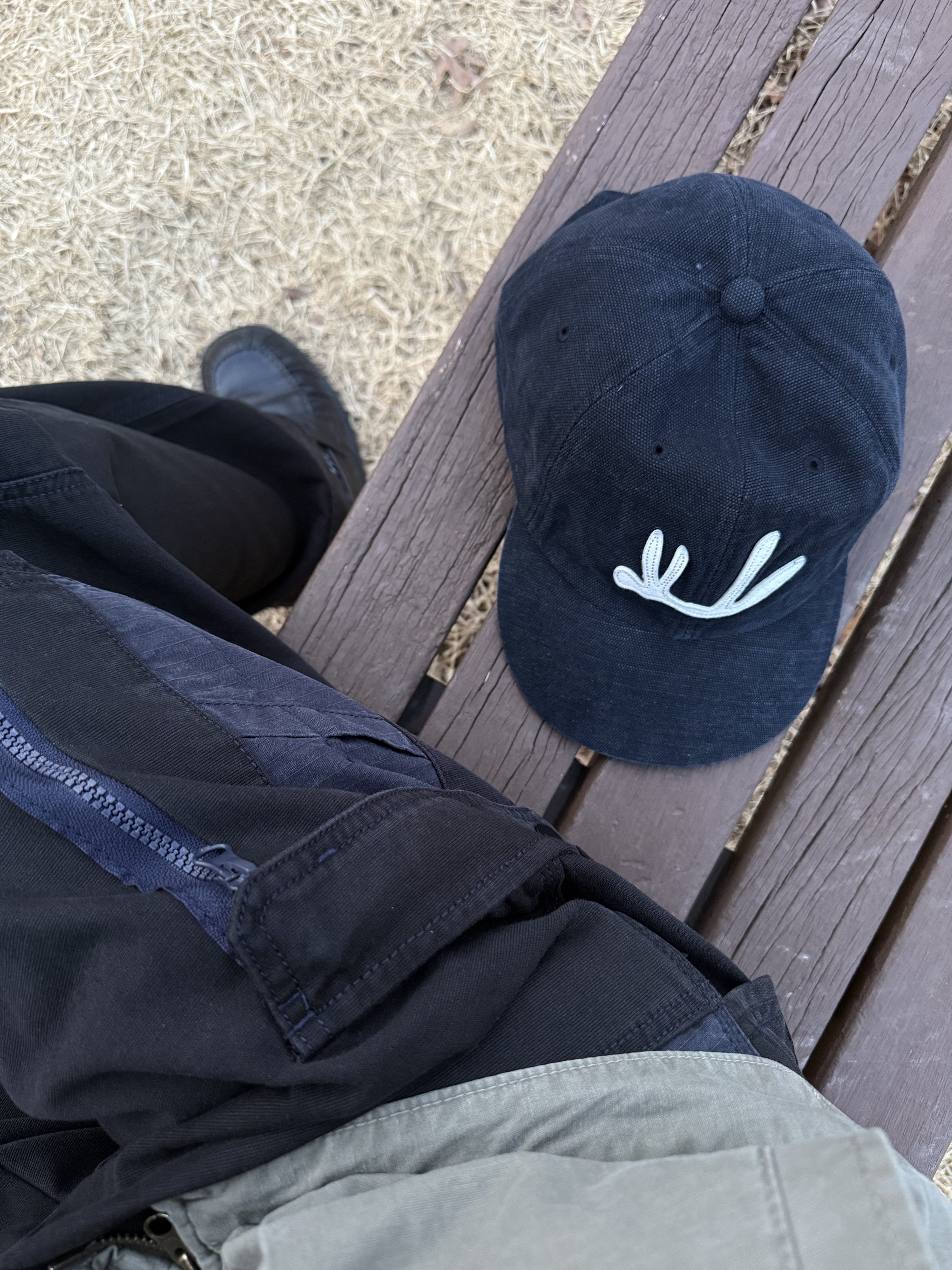 CHOWOO Vintage Washed Downfall Cap Washed Black, CHOWOO Vintage Washed 5 Pockets Work Jacket Washed Khaki 착용 스타일 - 4