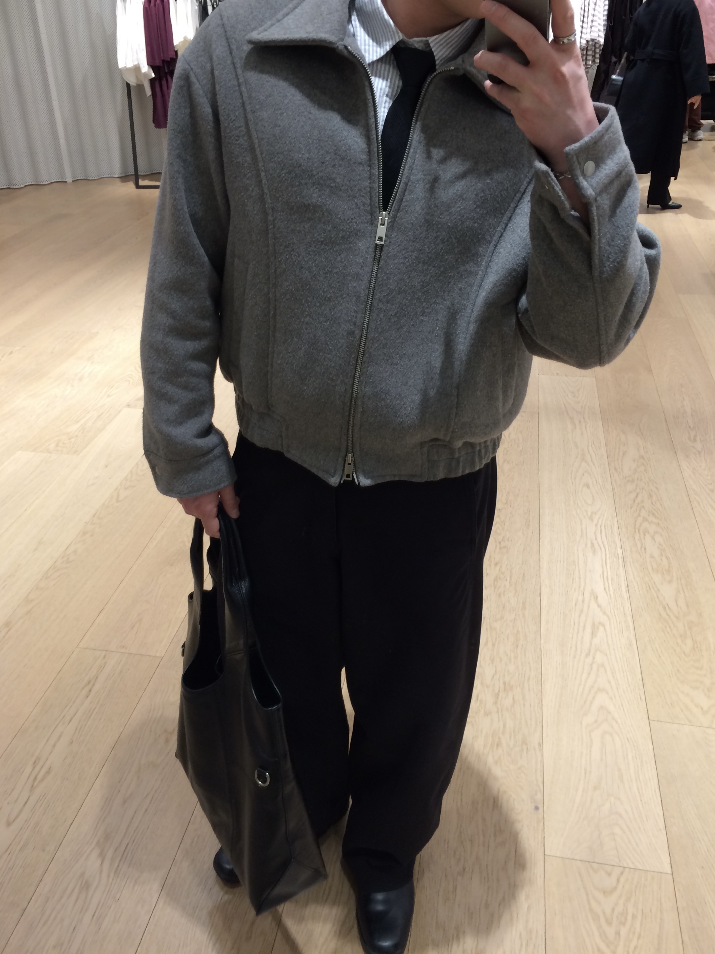 Prada Re-Nylon Gabardine Tie Black, Romantic Move Selection Square Toe Chelsea Boots Black 착용 스타일 - 2