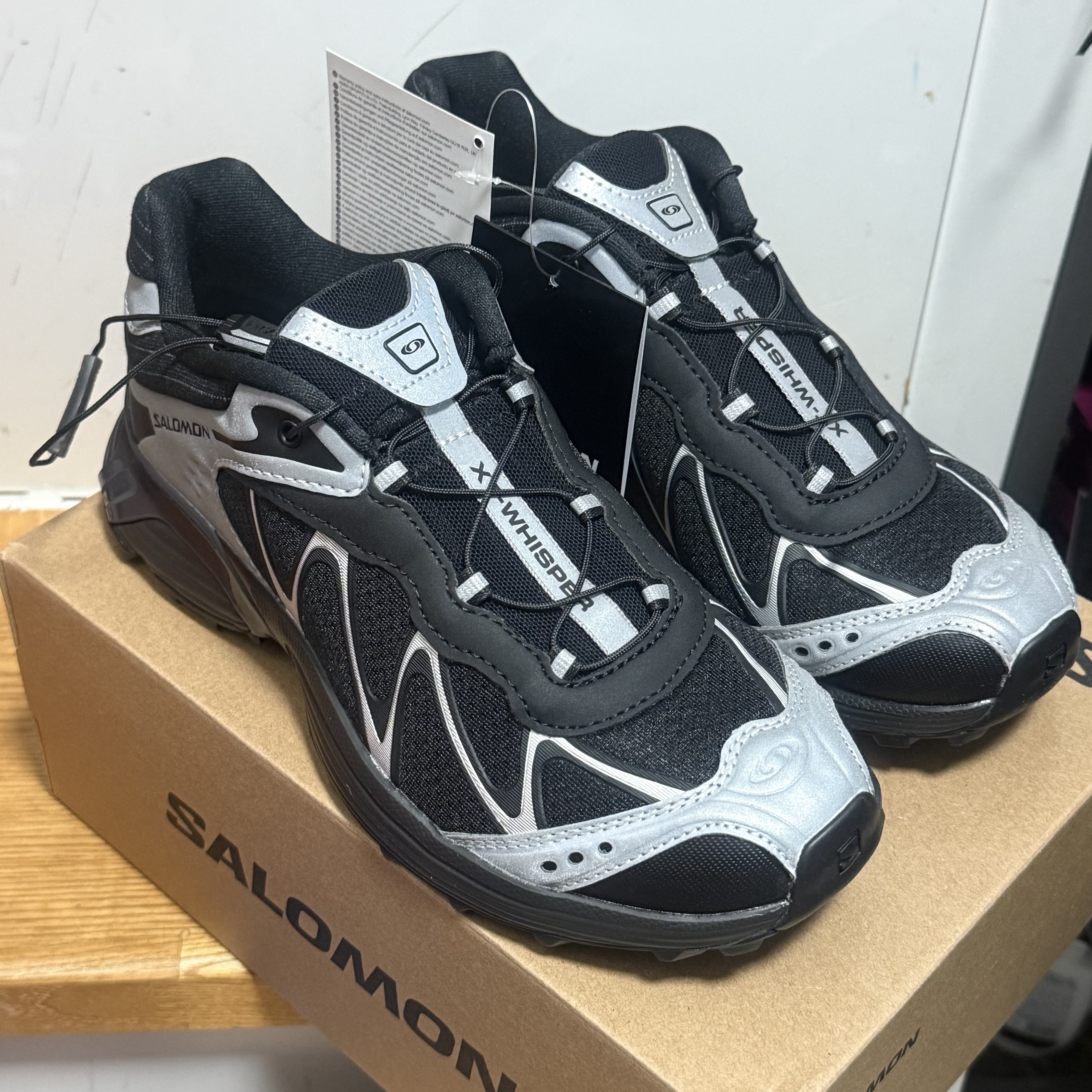 Salomon XT-Whisper Nocturne Vision Black Castlerock 착용 스타일