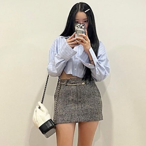 Chanel Small Gabrielle Backpack Aged Calfskin & Gold Silver White Black 착용 스타일