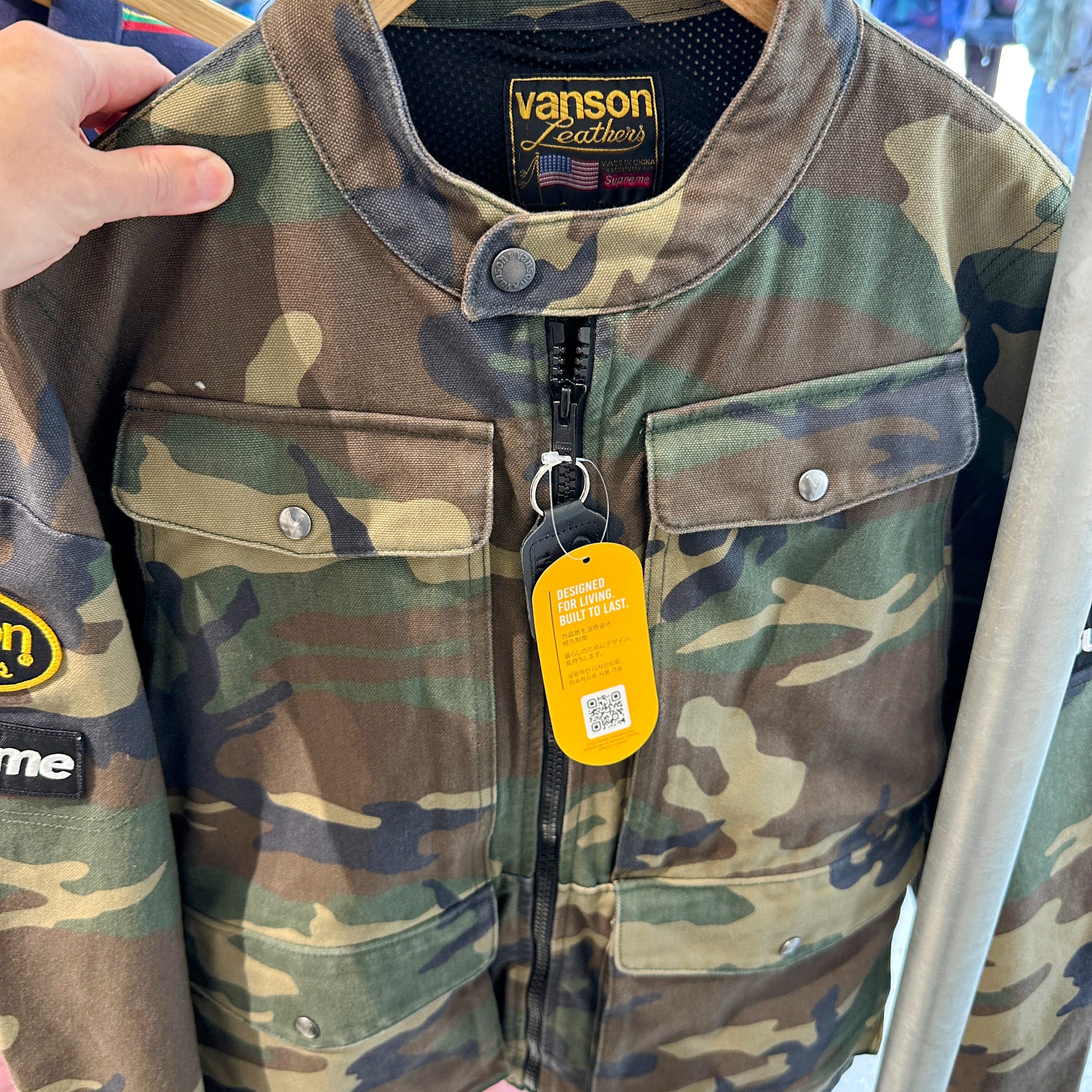 Supreme x Vanson Leathers Cordura Jacket Woodland Camo - 26SS 착용 스타일