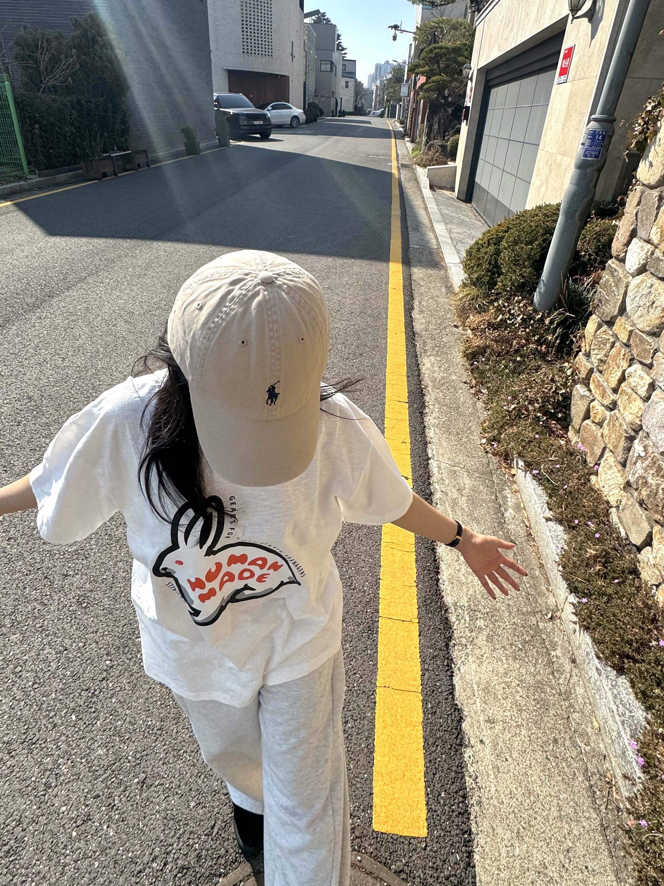 [20% 적립] Polo Ralph Lauren Cotton Chino Baseball Cap Nubuck Relay Blue - 25SS, Human Made Graphic T-Shirt #13 White 착용 스타일 - 1