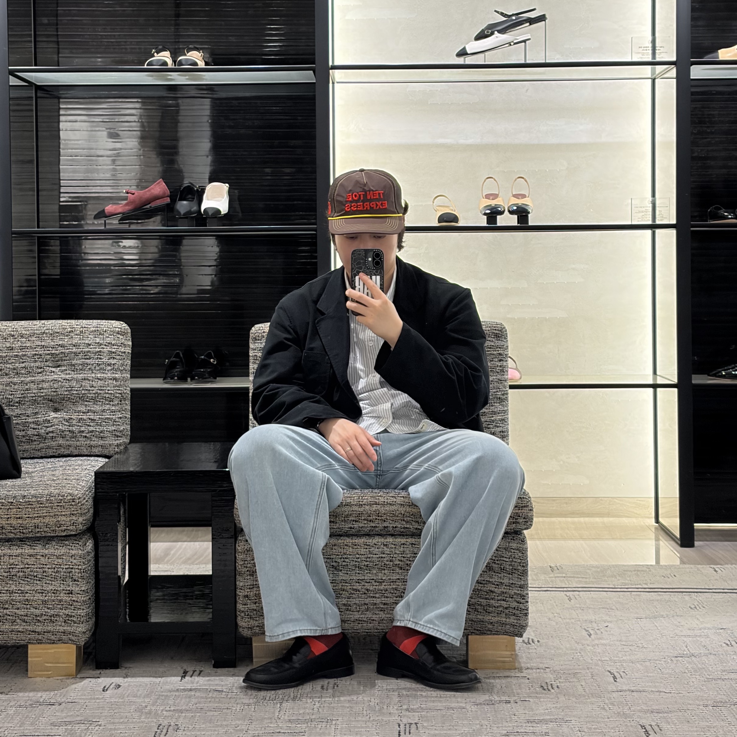 Alex Zono Ten Toe Express Trucker Hat Brown 착용 스타일
