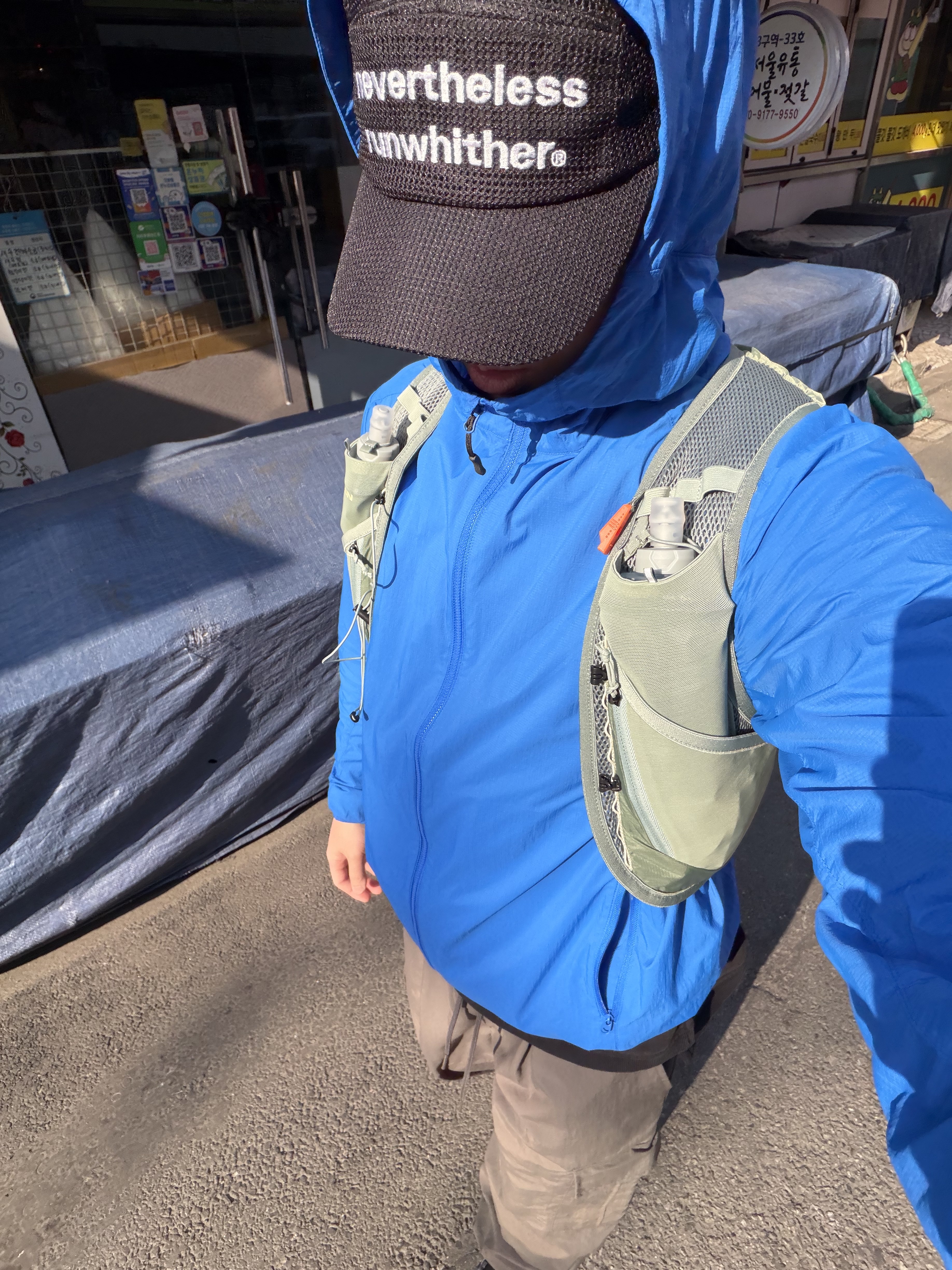 Salomon XT-6 Gore-Tex Black Ebony, [KREAM 단독] runwhither Mesh Cap Black 착용 스타일 - 2