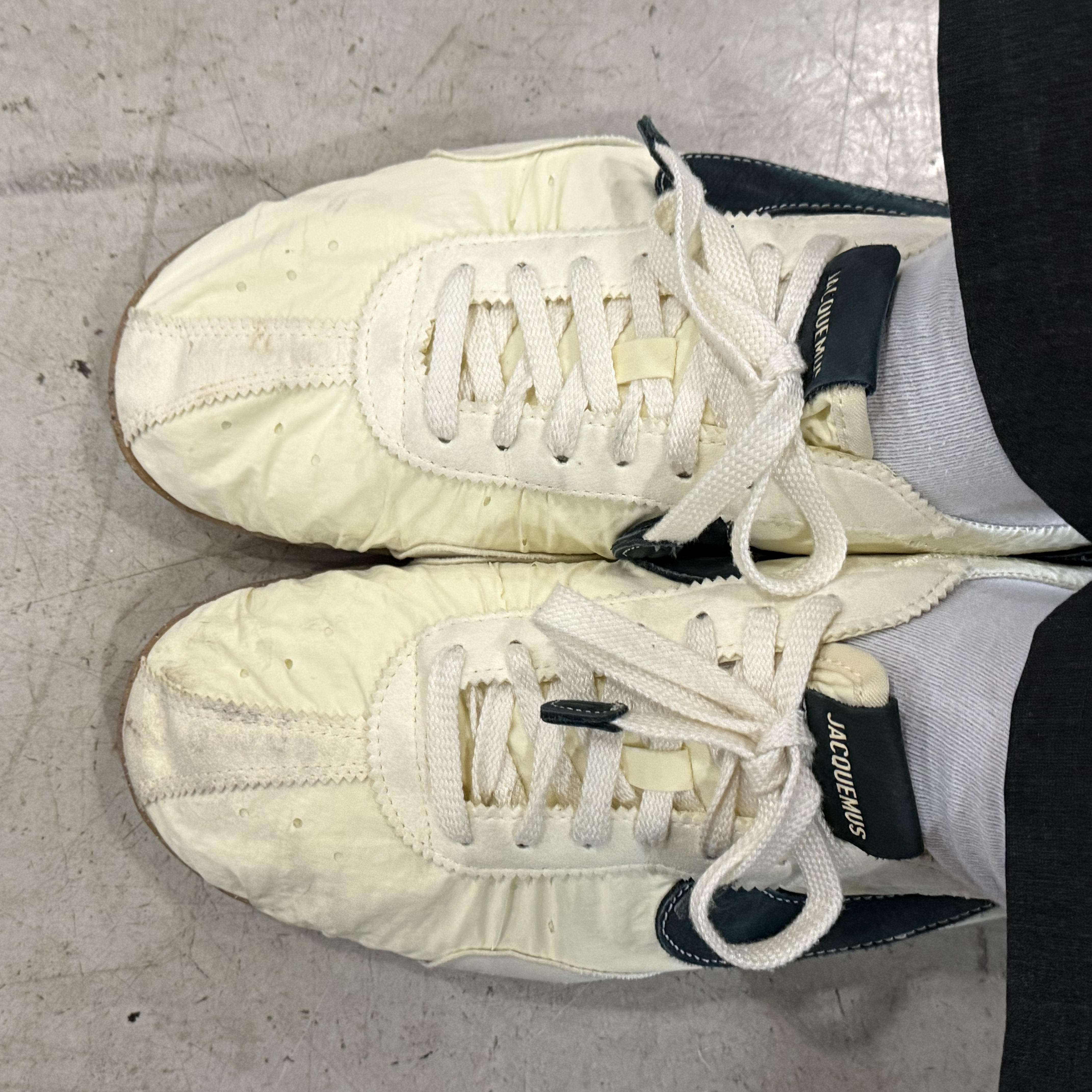 Nike x Jacquemus Moon Shoe SP Alabaster Off Noir 착용 스타일 - 2