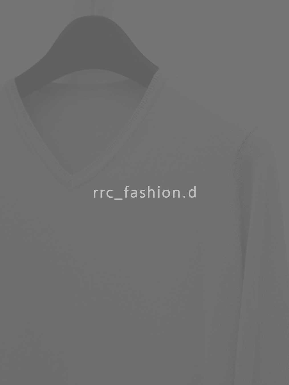 Noun Crop V Neck Knit Charcoal 착용 스타일 - 8