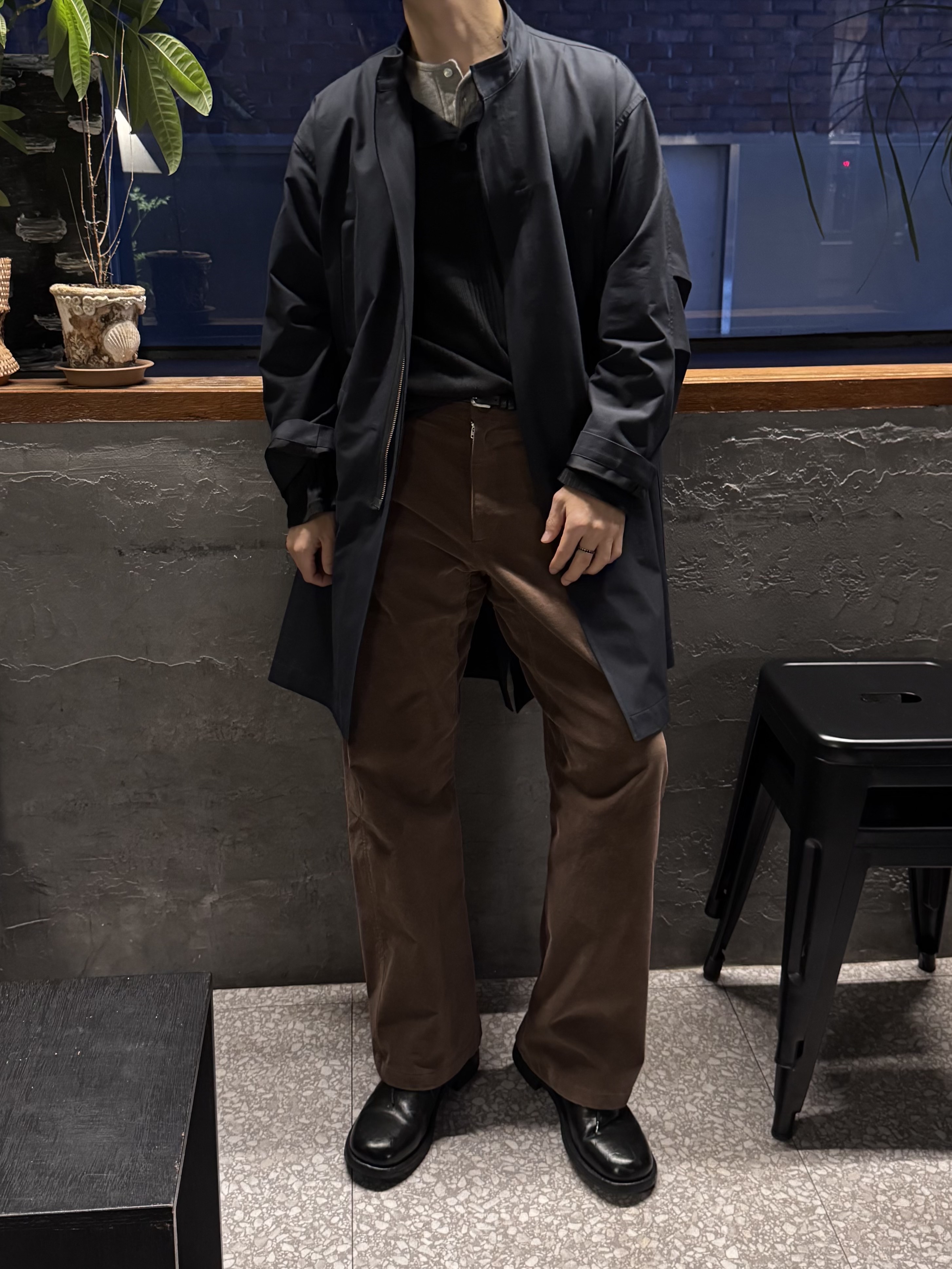 Kinchi Maryam Grainy - 647 (a) Black 착용 스타일 - 1