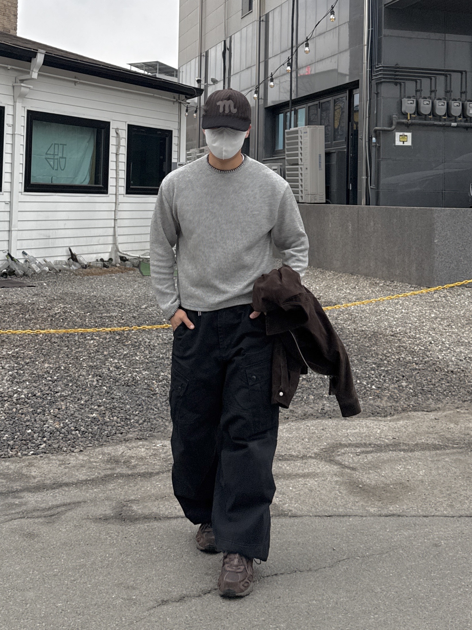 The Coldest Moment Mush Cap Navy, Adidas x Song for the Mute Shadowturf Core Black Night Grey 착용 스타일 - 3