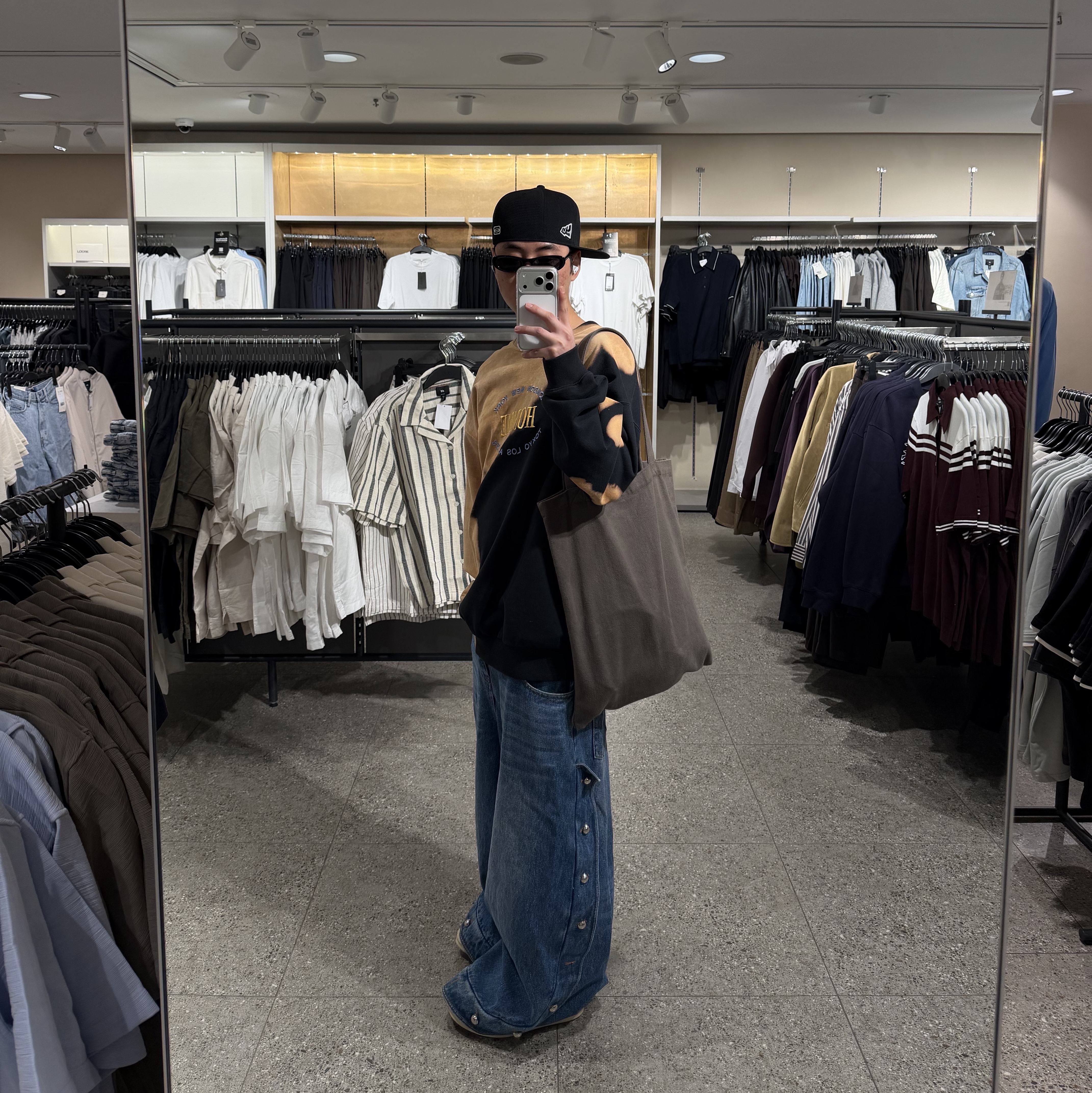 YVL Snapback Black, Rick Owens Geobasket Full Grain Calf Leather Strobe Sneakers Black Milk White 착용 스타일 - 2