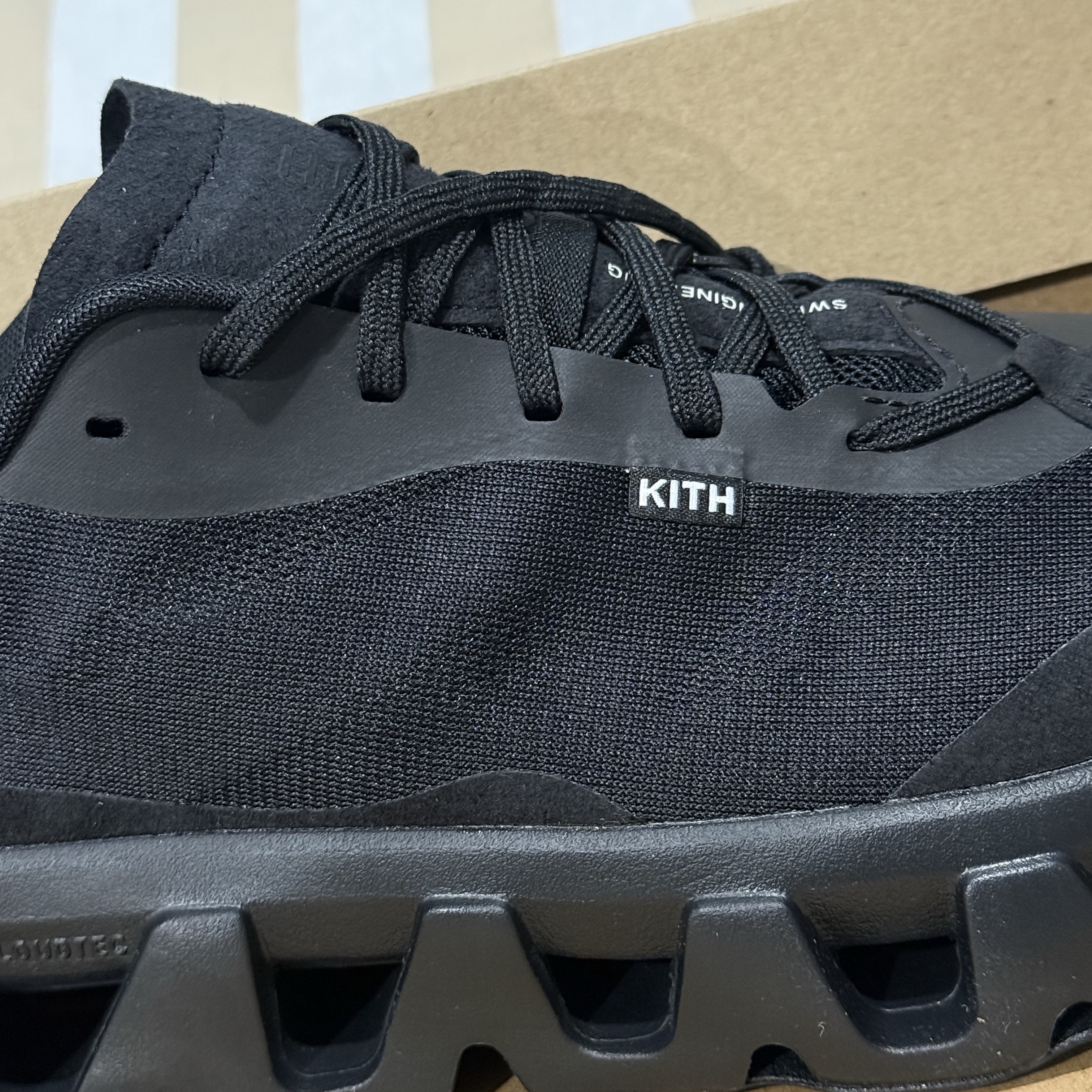 On Running x Kith K-Tech 1 Black 착용 스타일