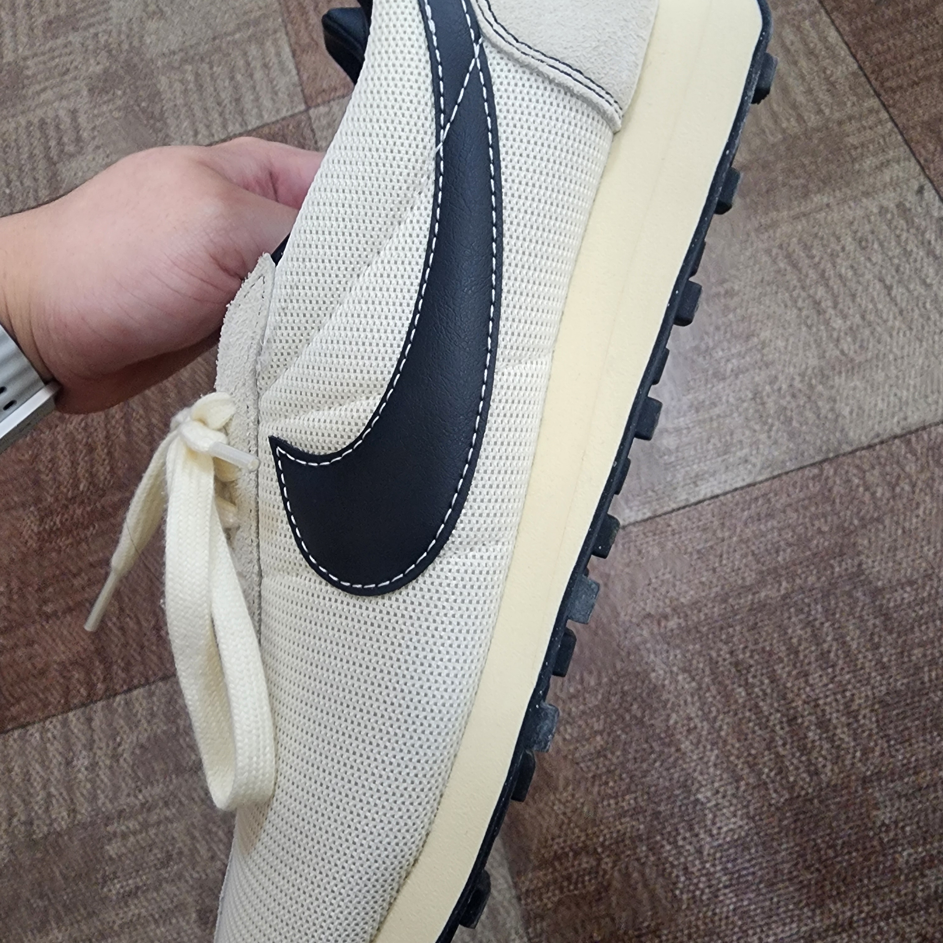 Nike LD-1000 Soft Pearl Muslin 착용 스타일 - 3