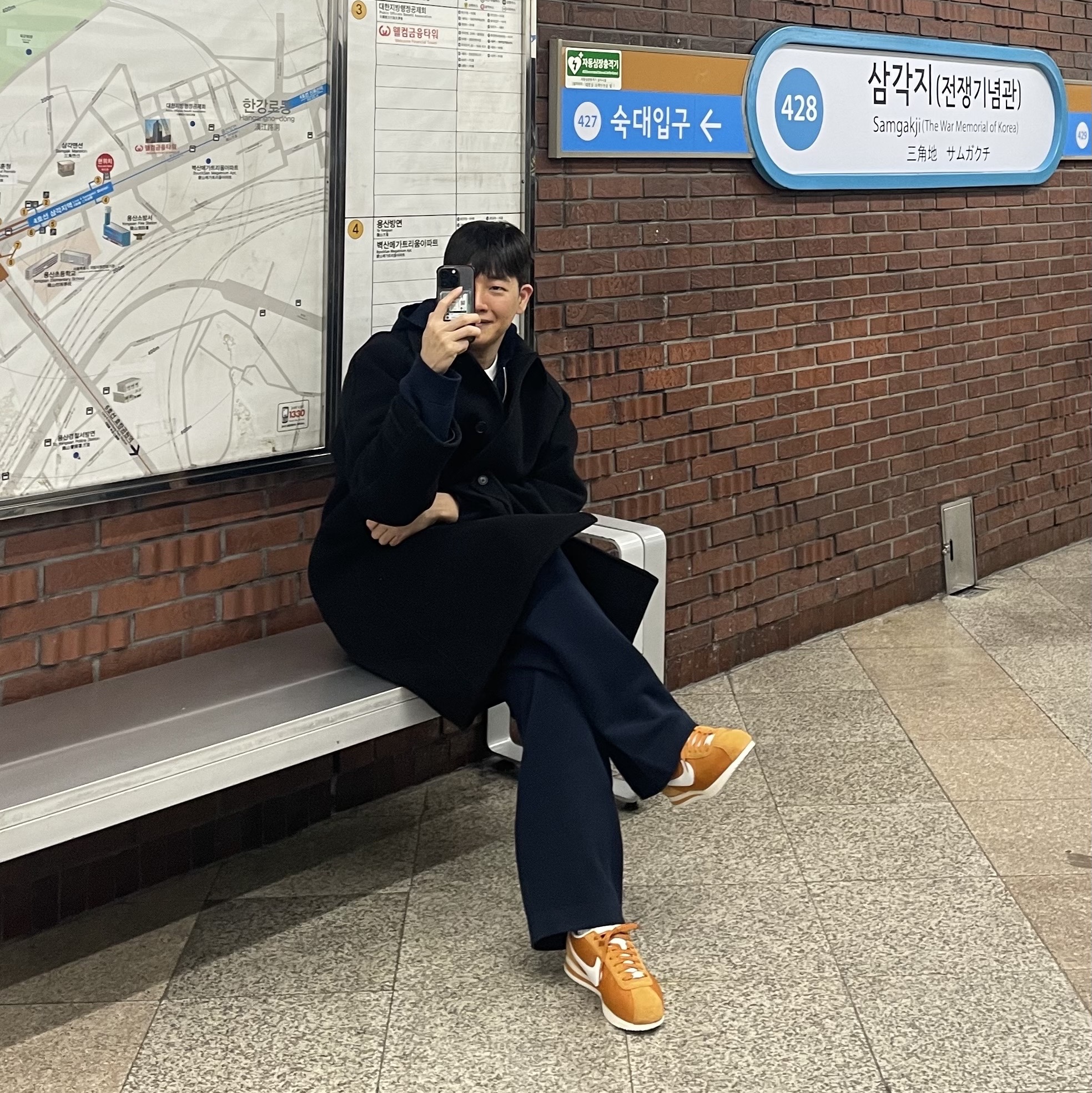 Nike Cortez TXT Monarch Muslin 착용 스타일 - 1