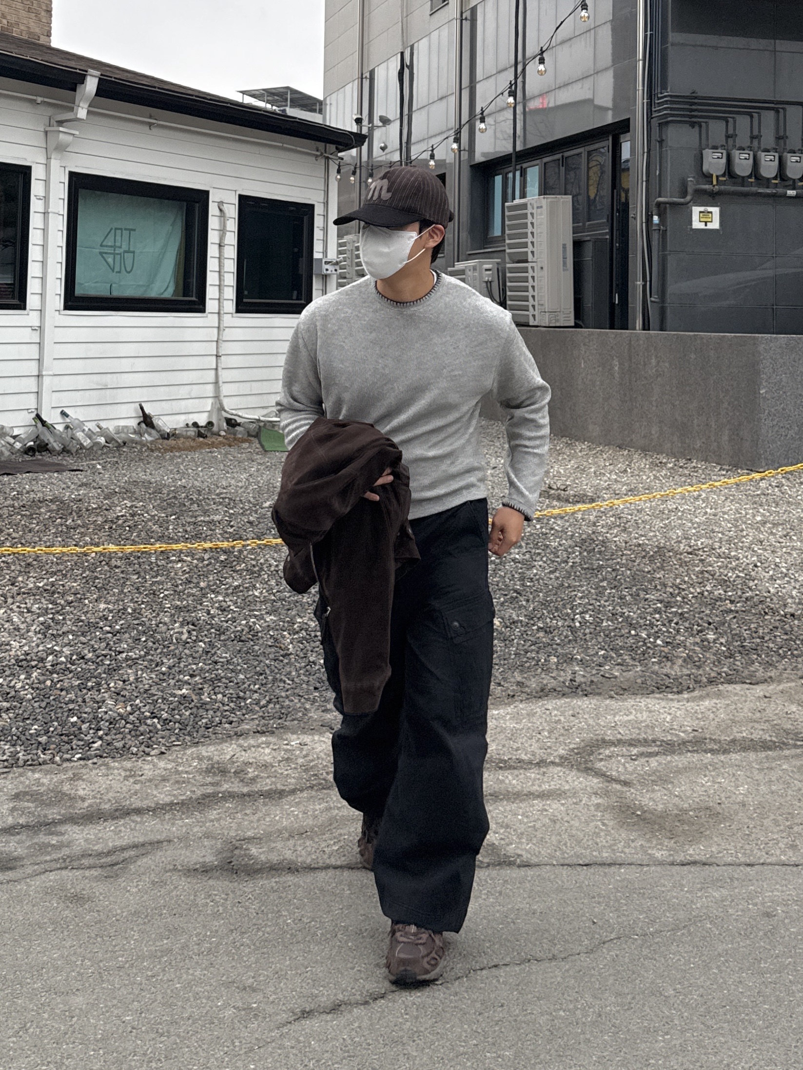 The Coldest Moment Mush Cap Navy, Adidas x Song for the Mute Shadowturf Core Black Night Grey 착용 스타일 - 4