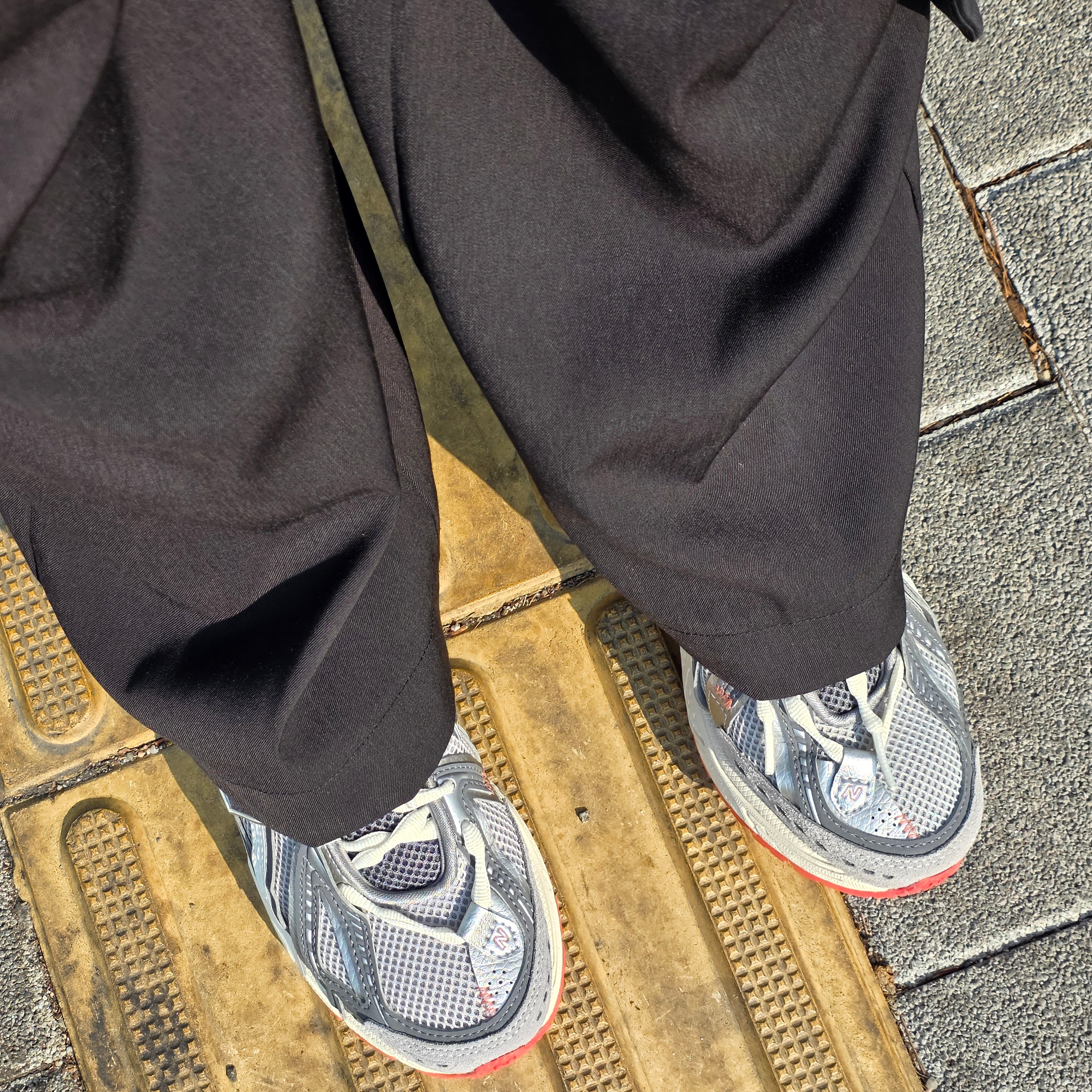 New Balance 1906A Silver Metallic Castlerock, New Balance 1906A Slate Grey Raincloud 착용 스타일 - 3