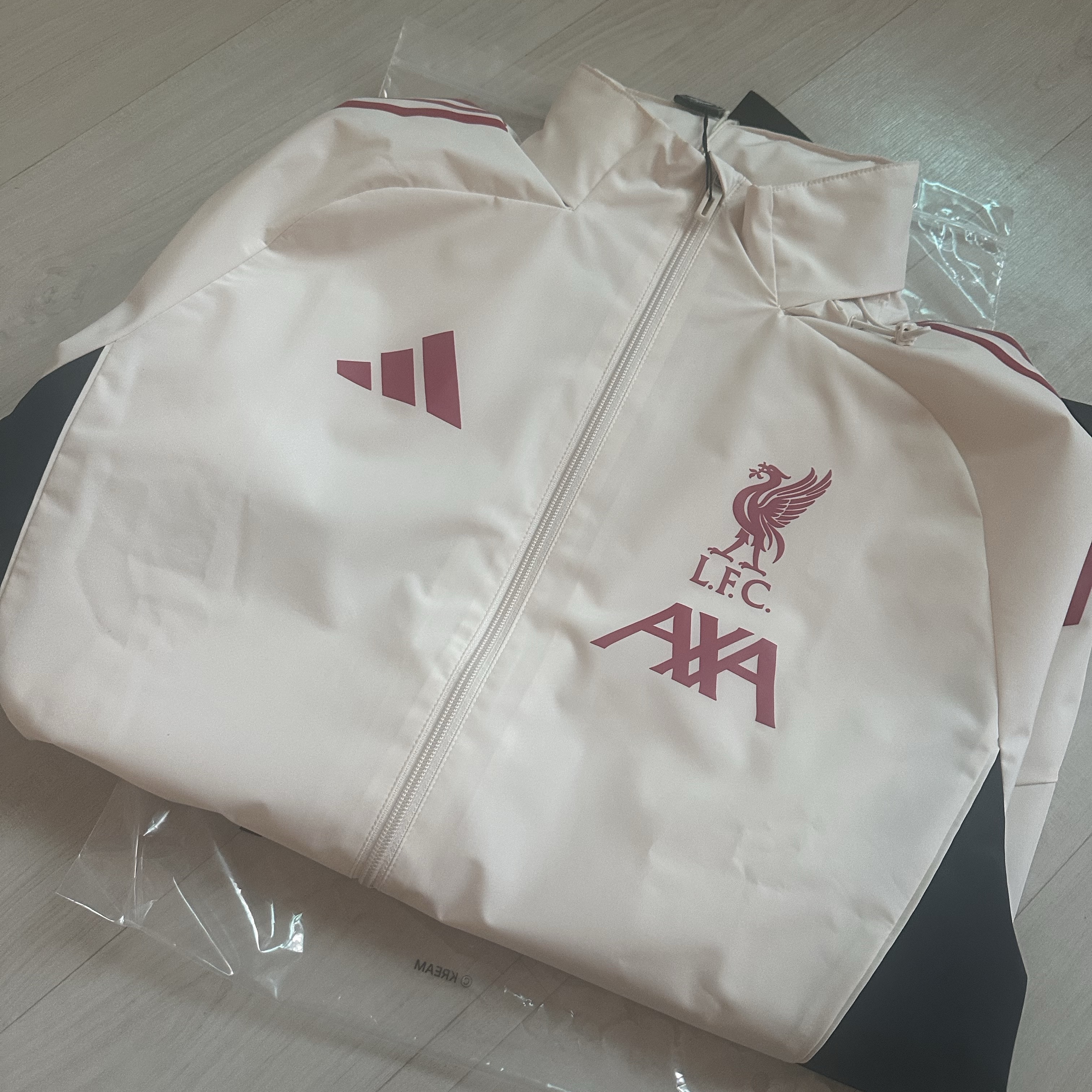 Adidas Liverpool FC Tiro 25 Competition All Weather Jacket Wonder White - KR Sizing 착용 스타일