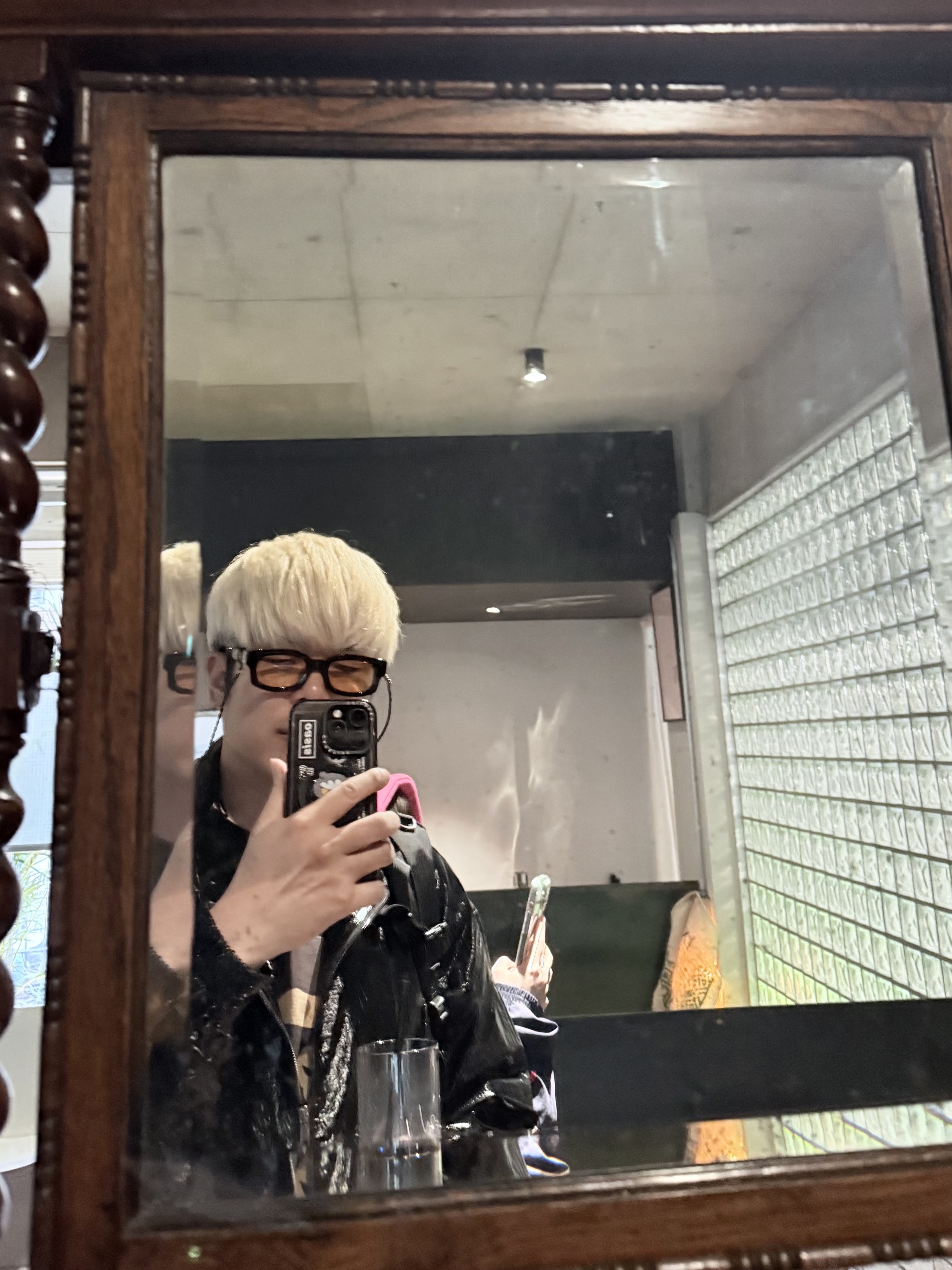 Nike Air Zoom Spiridon Cage 2 Metallic Silver, BAPE By Bathing Ape L/S T-Shirt Black 착용 스타일 - 3