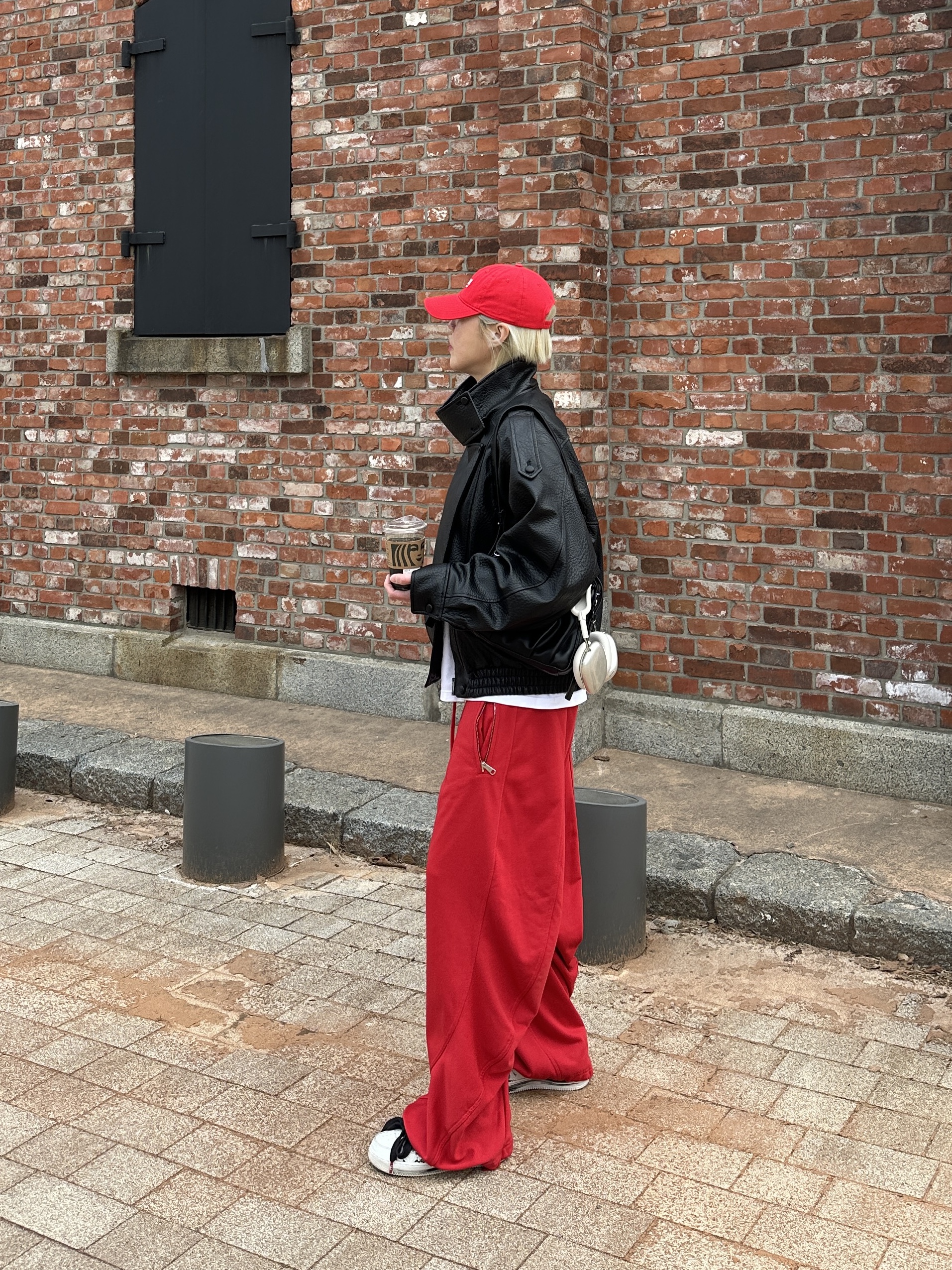 Nike x Peaceminusone Air Force 1 Low Para-Noise 2.0, Zara Faux Leather Jacket Black 착용 스타일 - 2