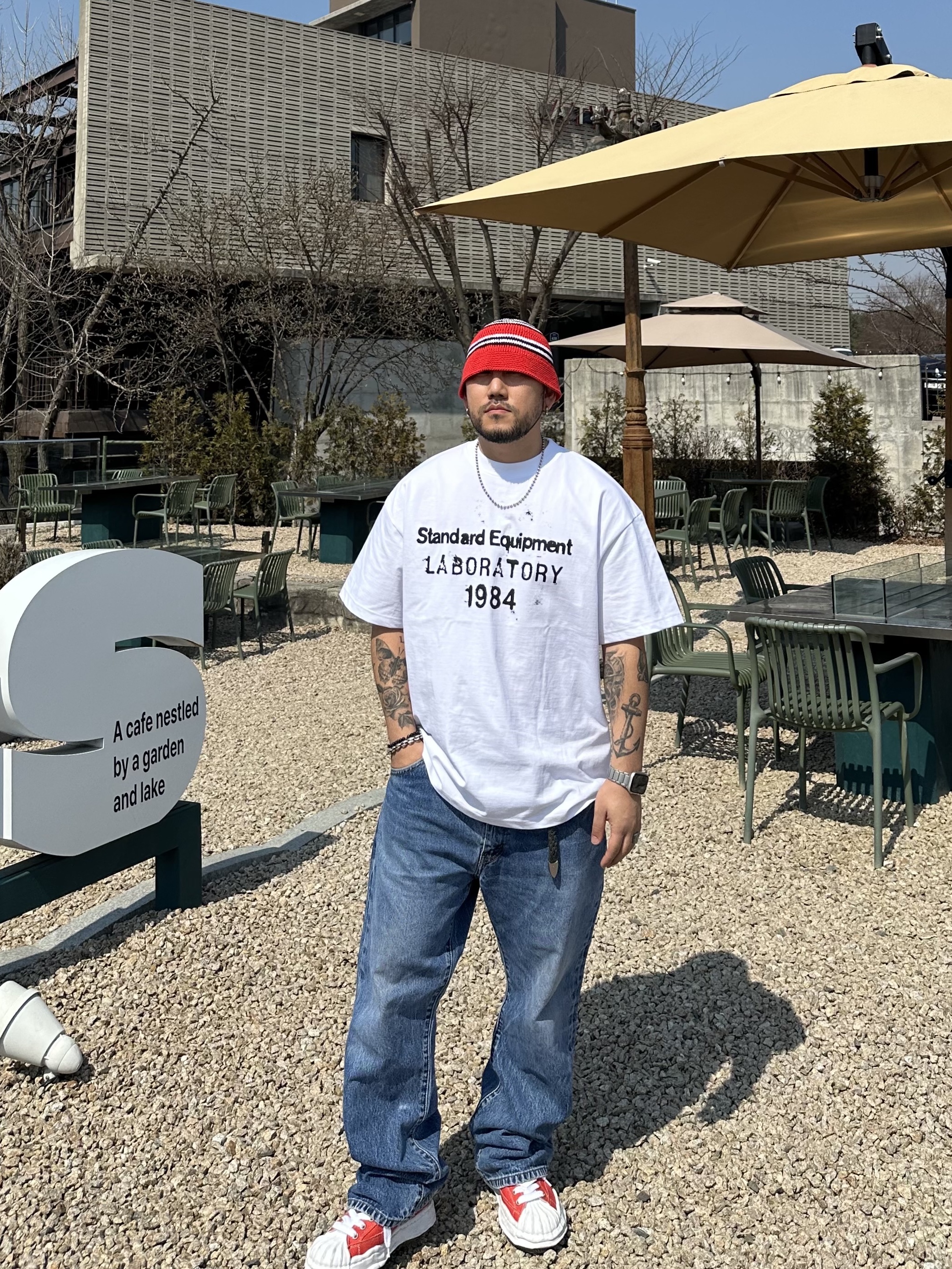 Maison Mihara Yasuhiro Blakey OG Sole Canvas Low-top Sneakers Orange 착용 스타일 - 2