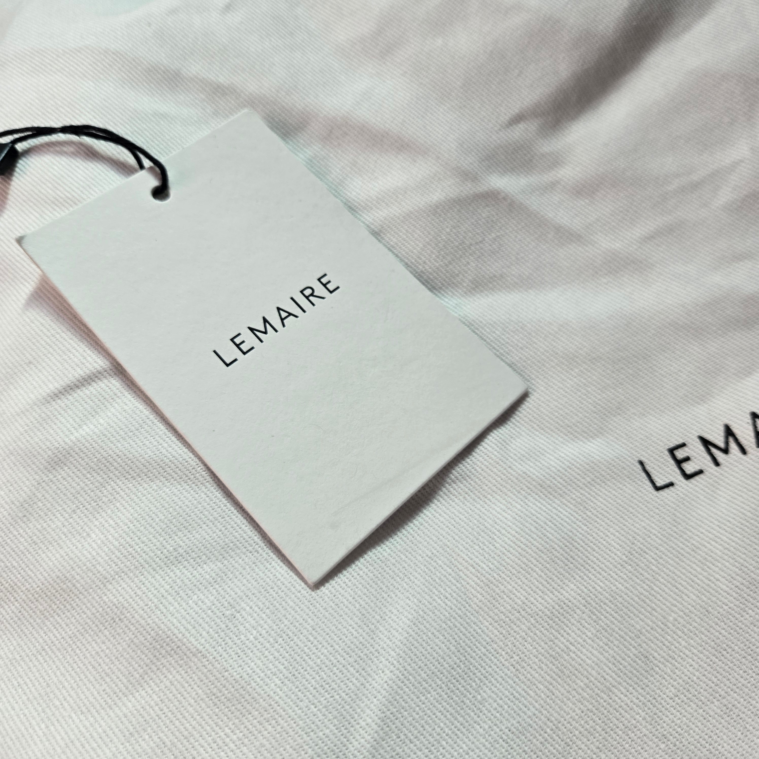 Lemaire Medium Croissant Bag Soft Grained Leather BLACK 착용 스타일