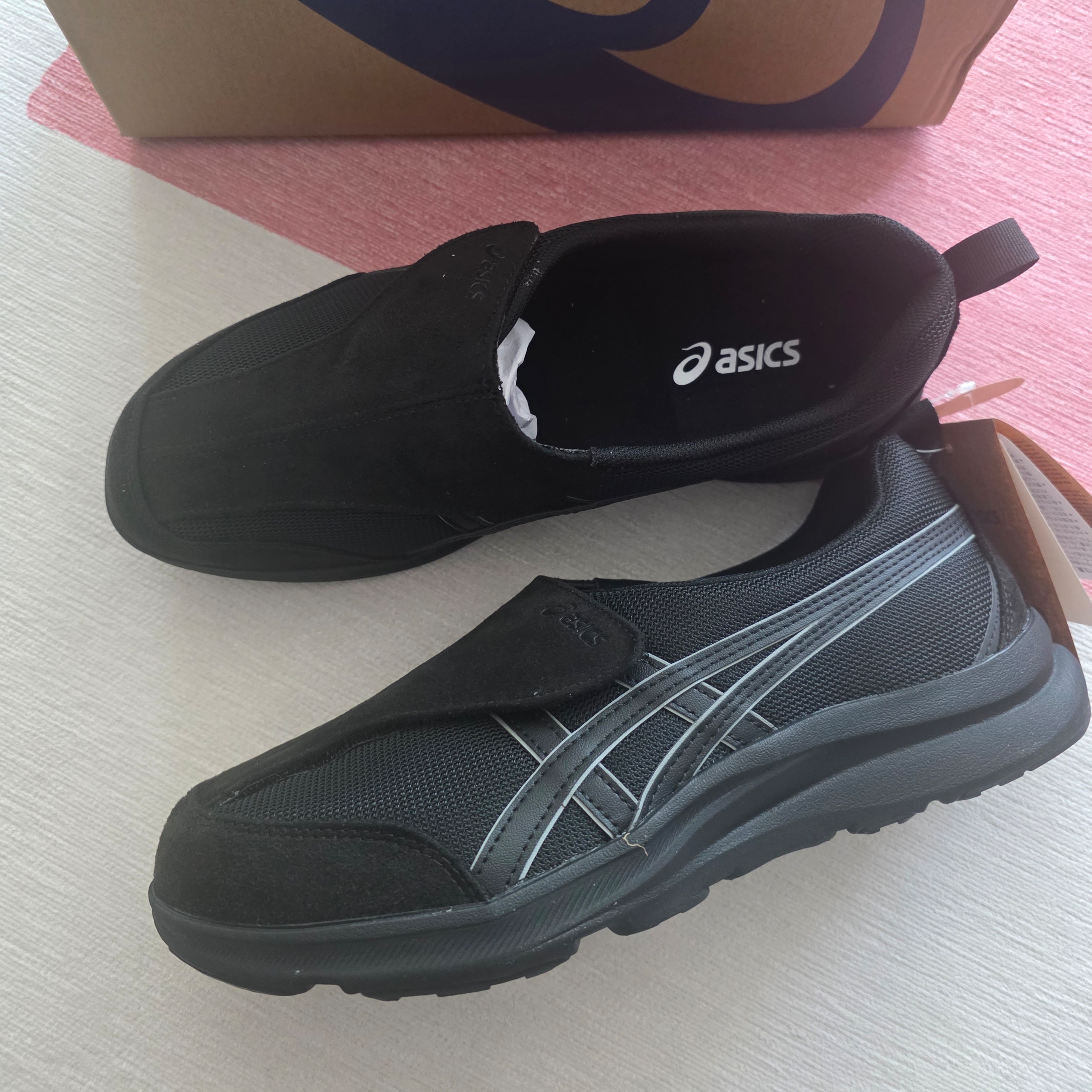 Asics Life Walker 010 Black - 3E Wide 착용 스타일