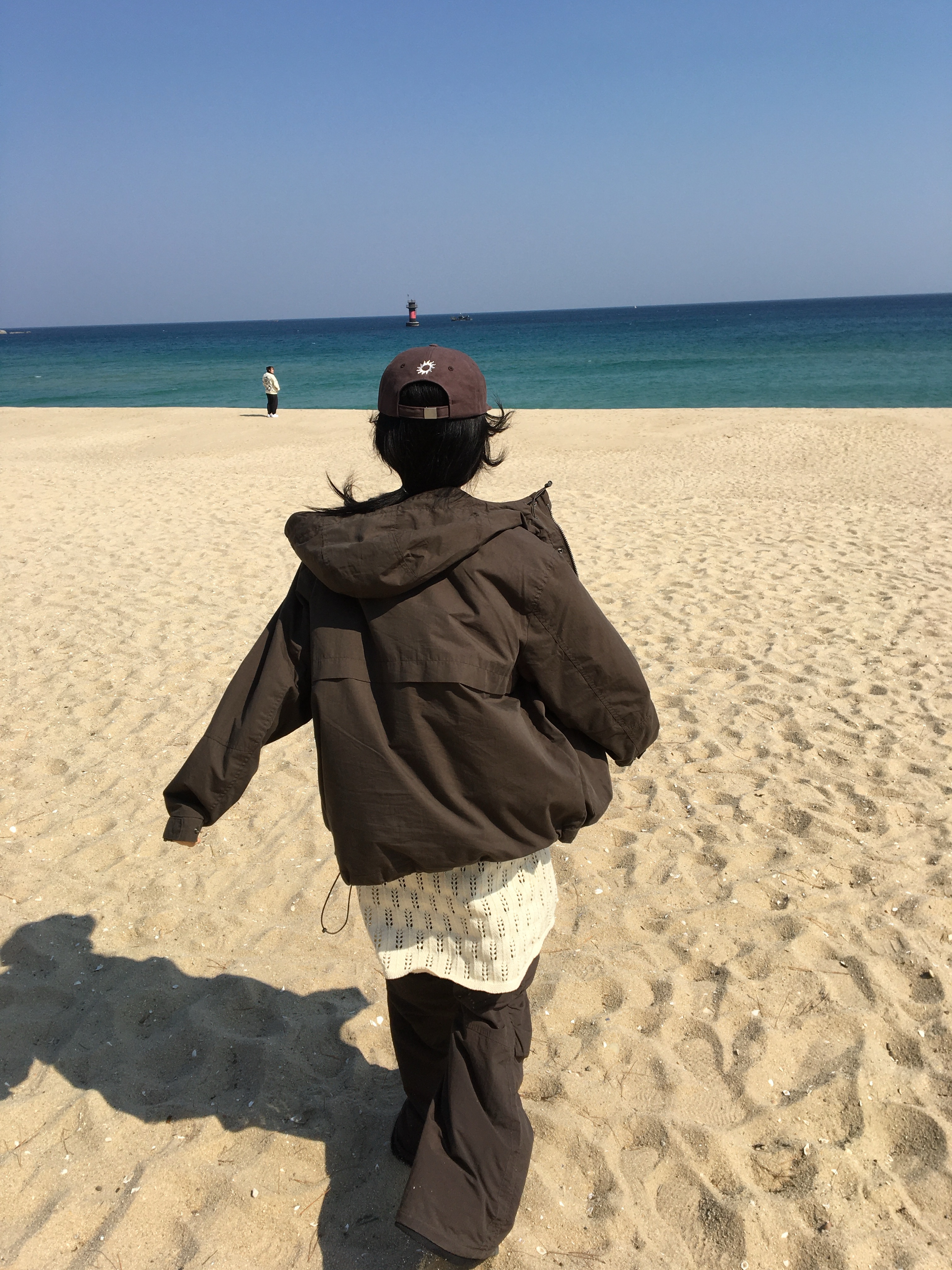 Polyteru Human Index Unisex Nylon Shirring Flared Pants Brown, COYSEIO Scasi Knit Onepiece Ivory 착용 스타일 - 4