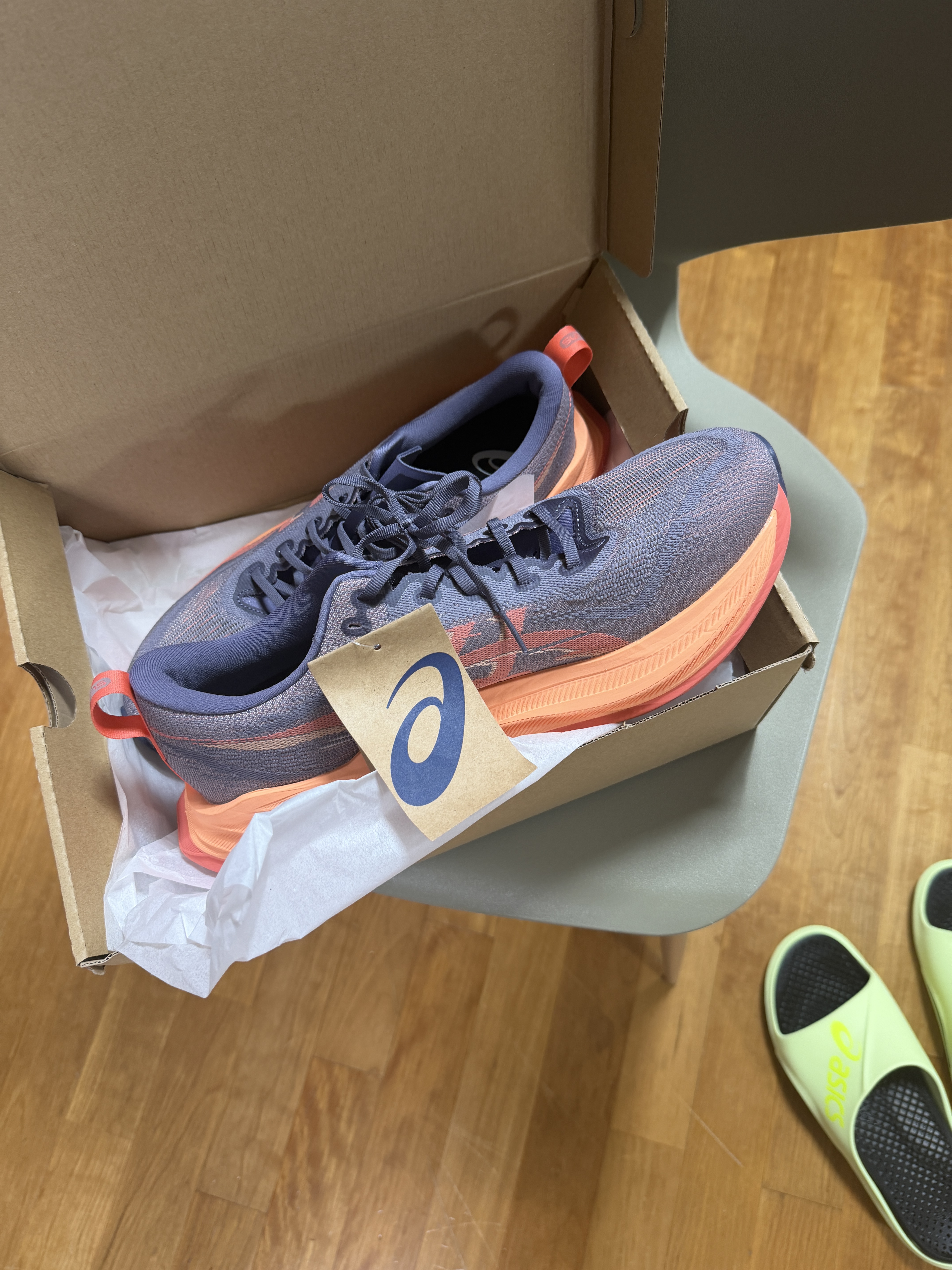 Asics Superblast 2 Greyish Purple Coral Reef, Asics Actibreeze 3D Sandal 2 Cool Matcha Black 착용 스타일