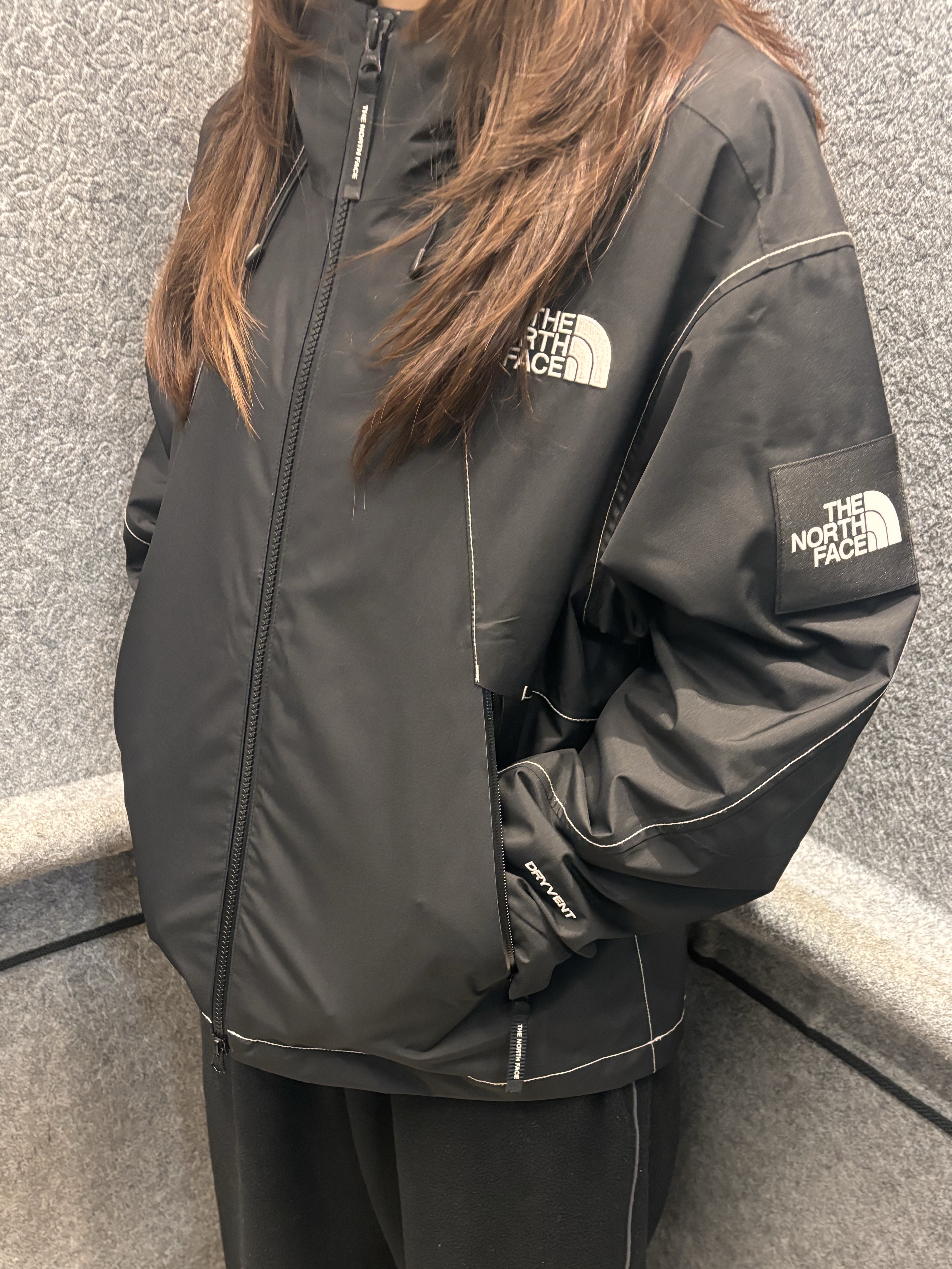 The North Face White Label Britton Jacket Black, Stussy Canvas Side Pouch Washed Black 착용 스타일 - 2