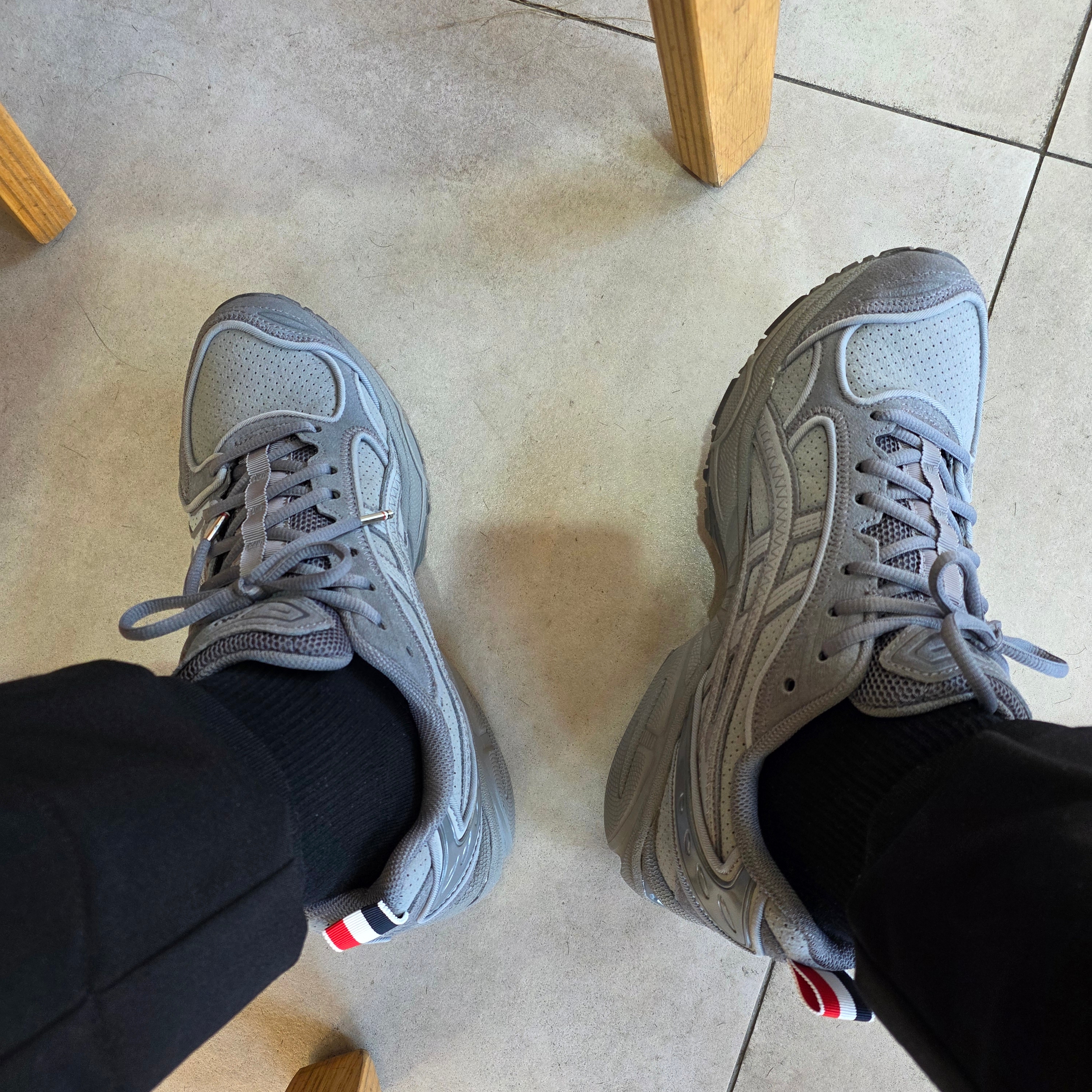 Asics x Thom Browne Gel-Kayano 14 Grey 착용 스타일 - 1