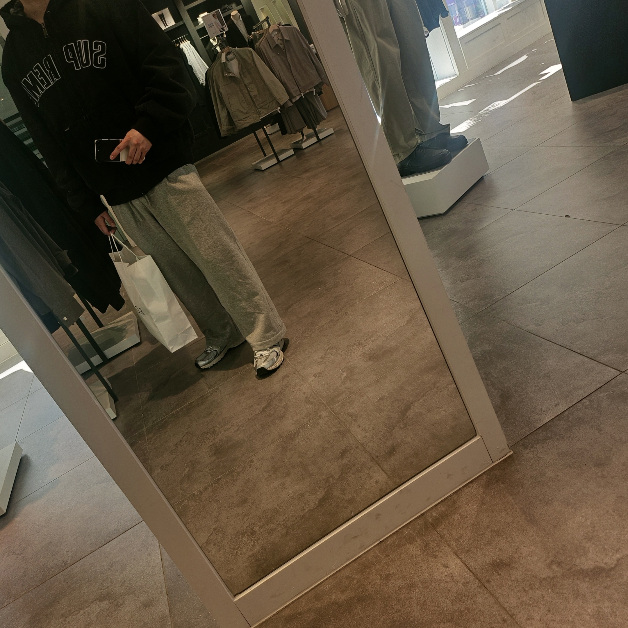 Supreme Reflective Arc Hooded Work Jacket Black - 25FW 착용 스타일
