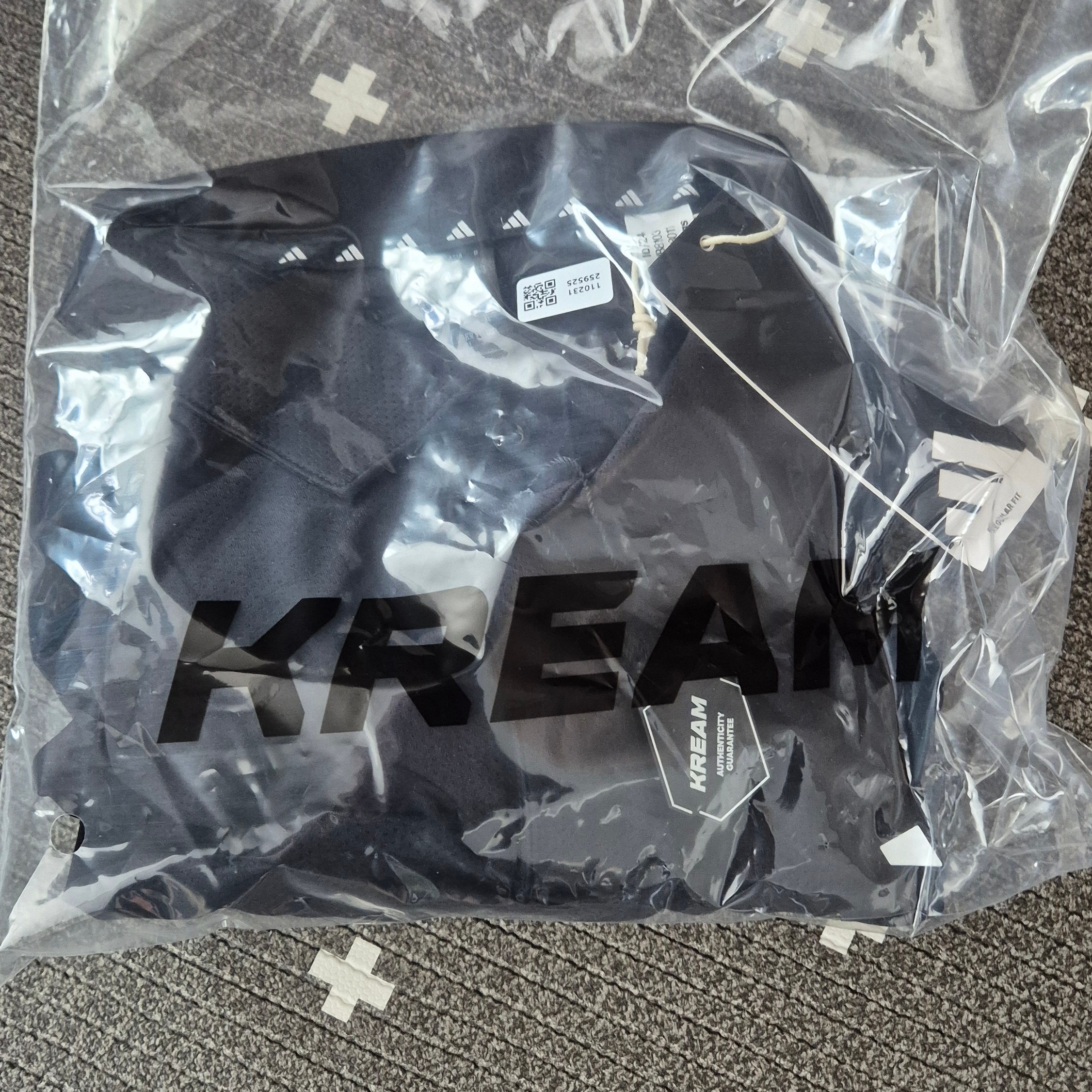 Adidas Train Essentials Training Polo Shirt Black White - KR Sizing 착용 스타일