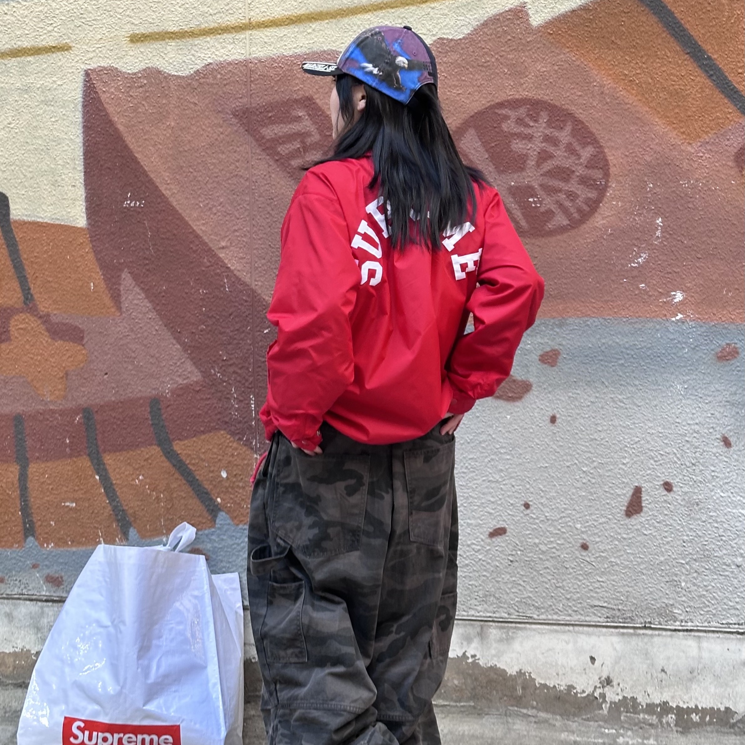 Supreme x MM6 Maison Margiela Split 6-Panel Navy - 26SS, Supreme x Champion Coaches Jacket Red - 24SS 착용 스타일 - 1