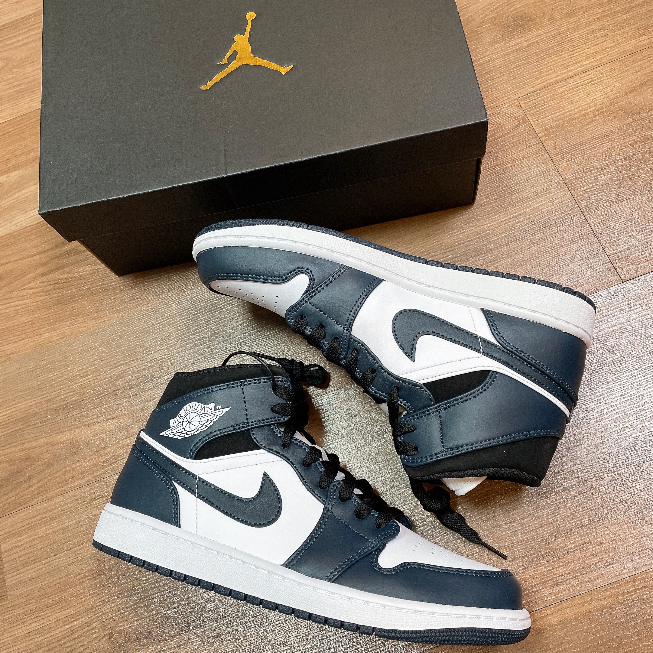 Jordan 1 Mid Dark Teal 착용 스타일