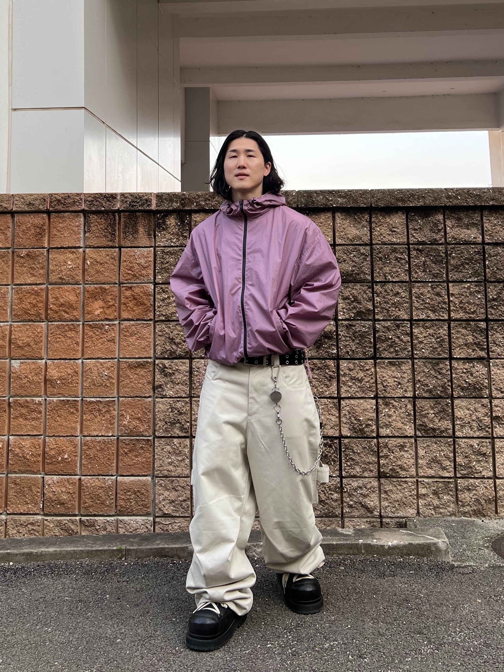 Kamien Shift Shell Jacket Exclusive, Kamien 247 All day Baggy Pants Light Beige 착용 스타일 - 3