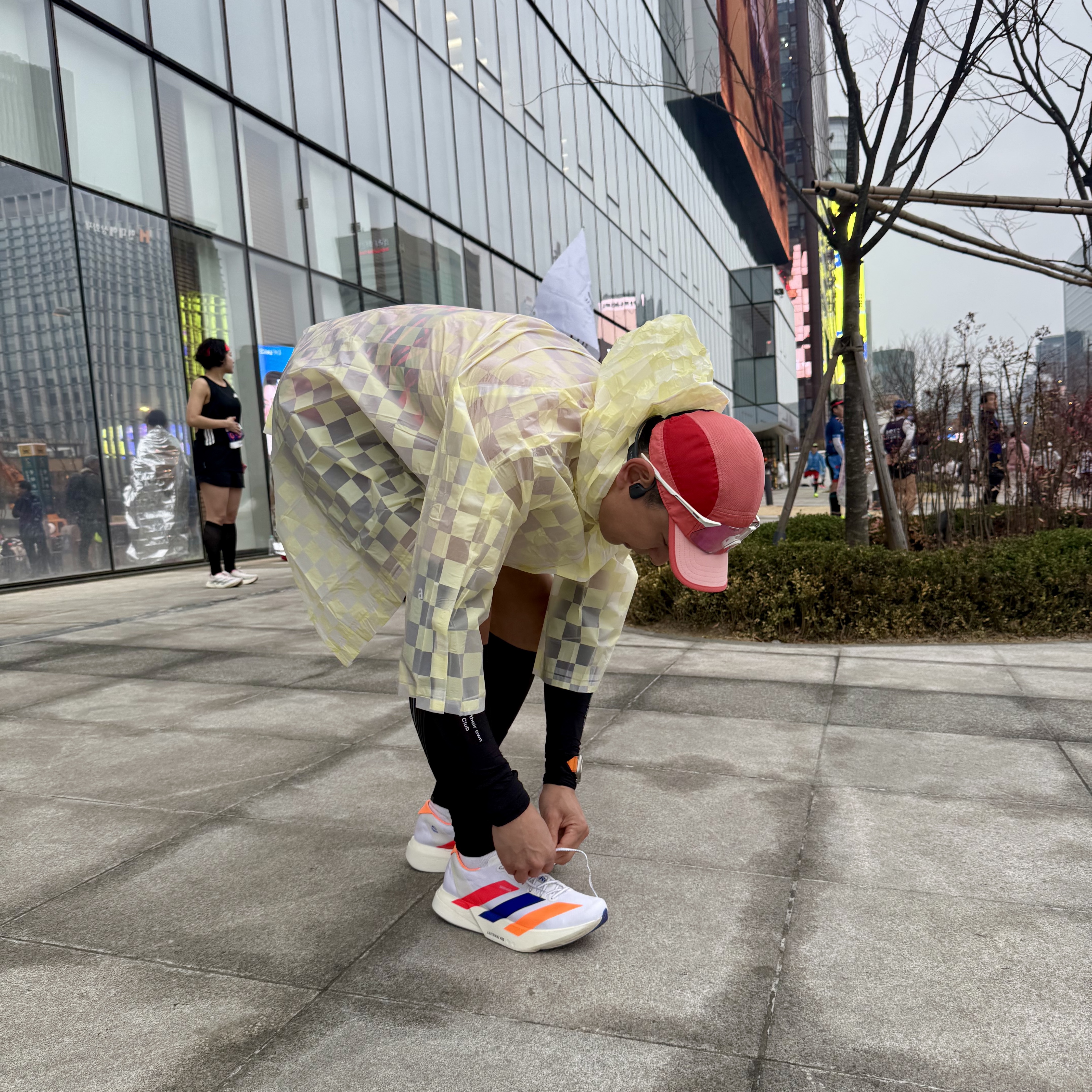 Adidas Seoul Marathon Adizero Adios Pro 4 Cloud White Lucid Red 착용 스타일