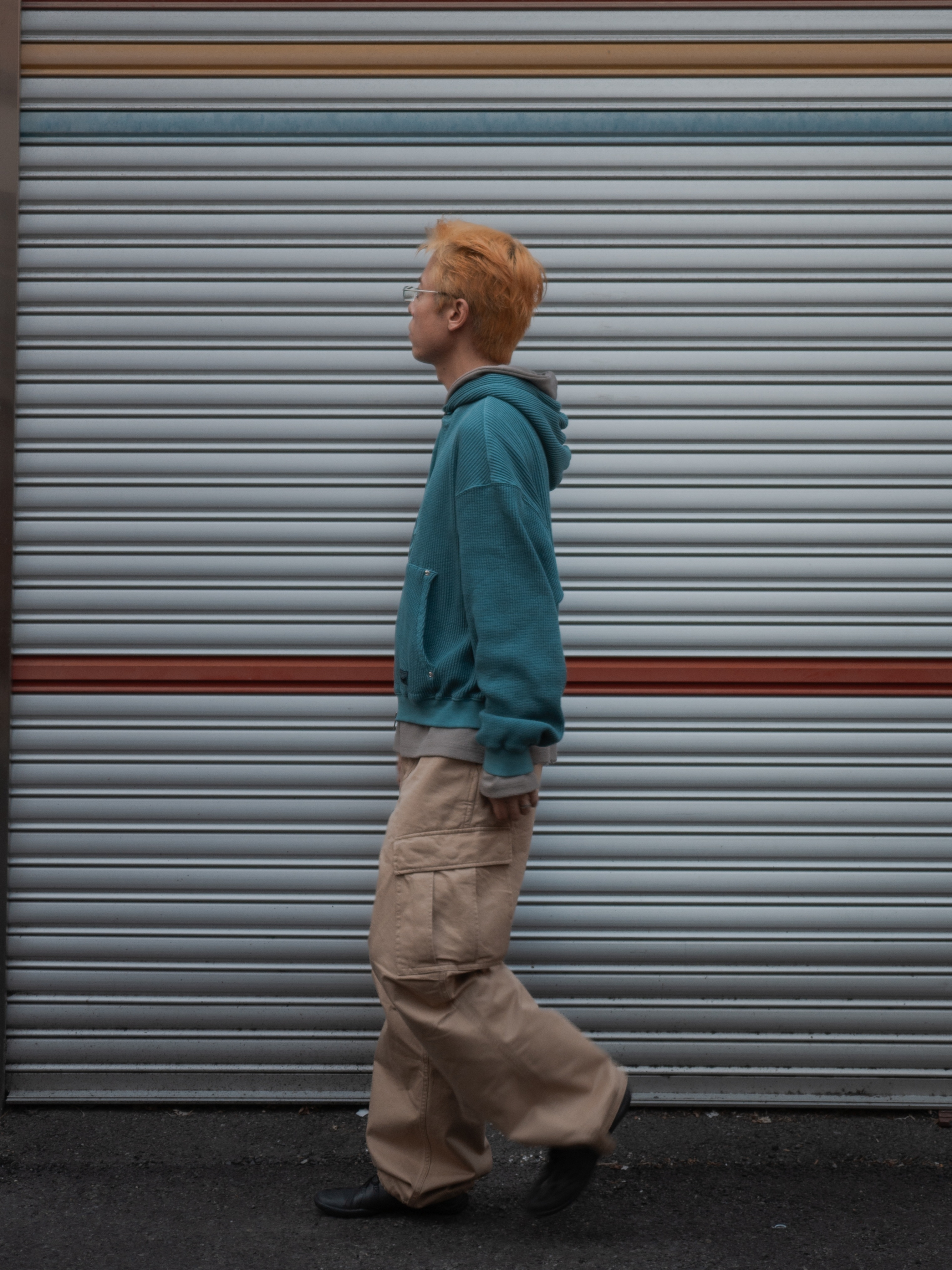 INSANE GARAGE Washed Waffle Hoodie_Teal, New Balance x Junya Watanabe Man UX200L Black 착용 스타일 - 1